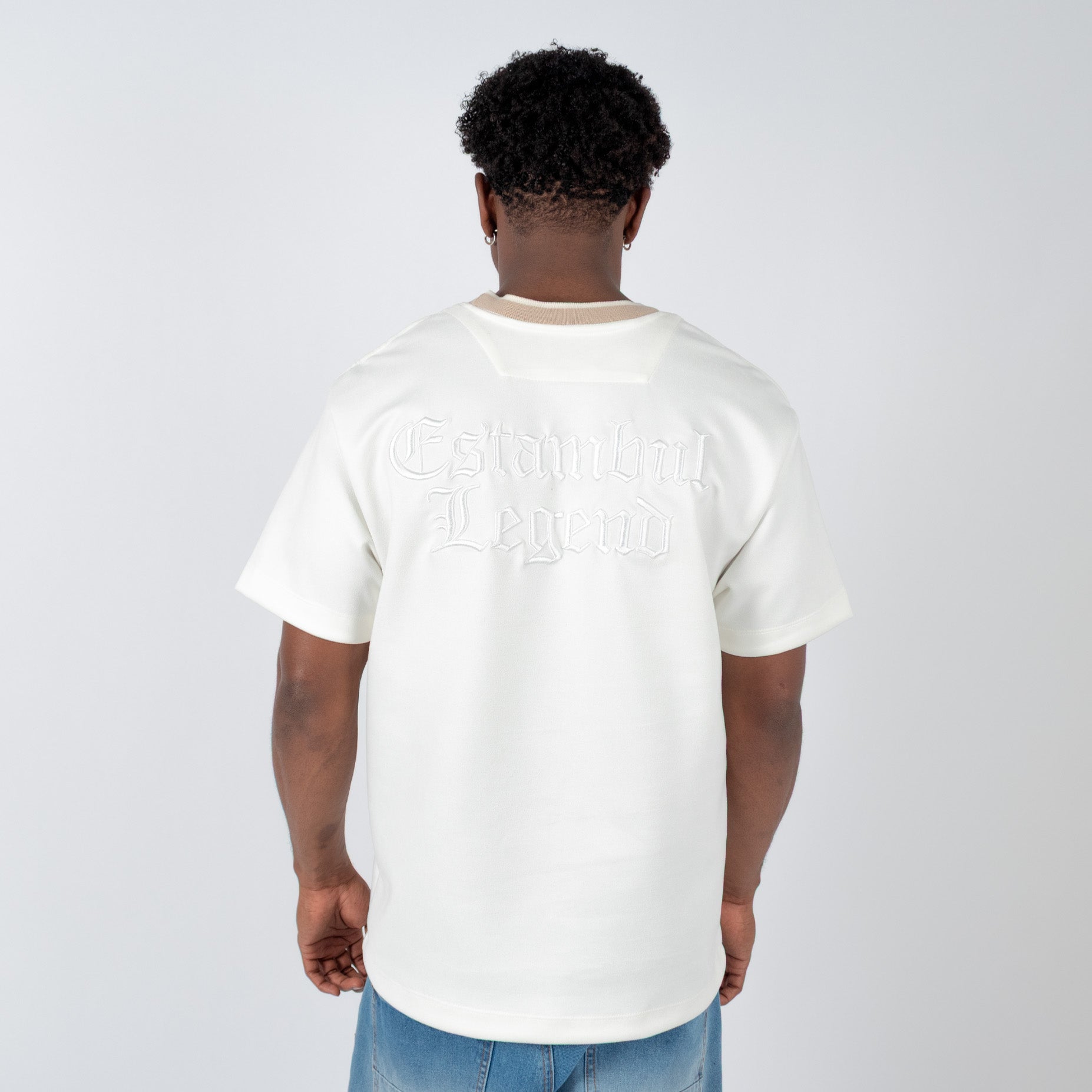 Camiseta hombre bordada Legend