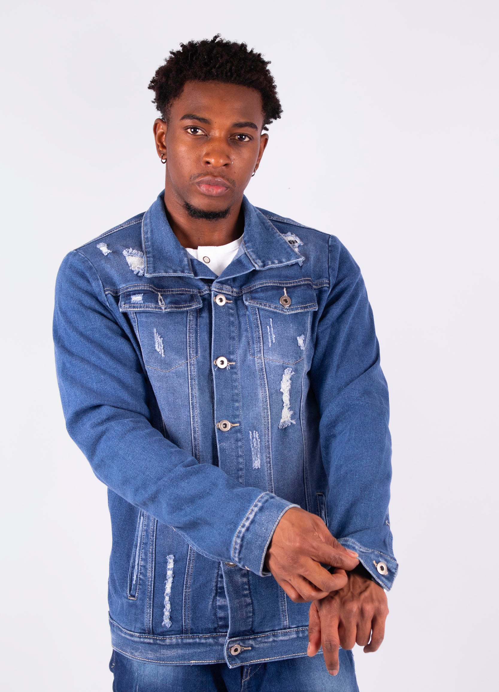 Chaqueta hombre azul rotos