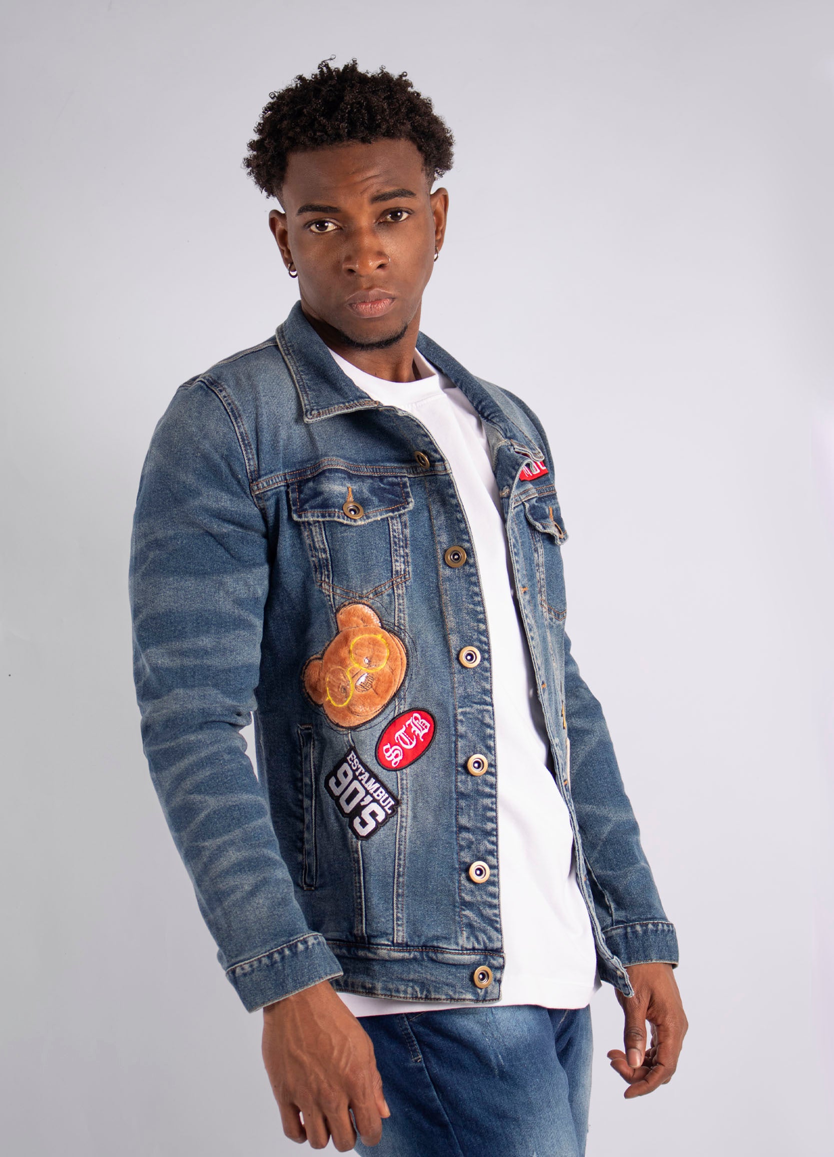 Chaqueta hombre apliques