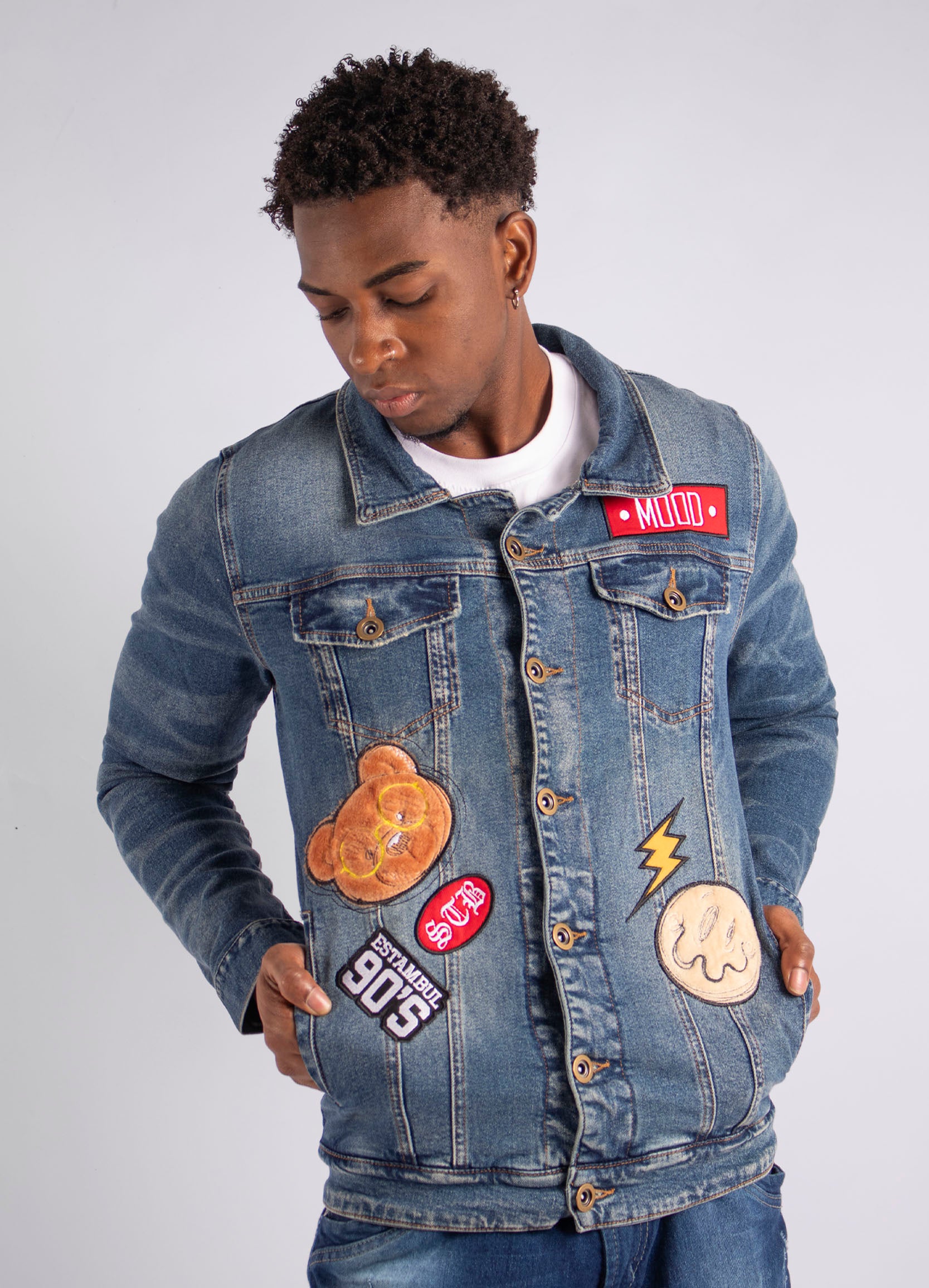 Chaqueta hombre apliques