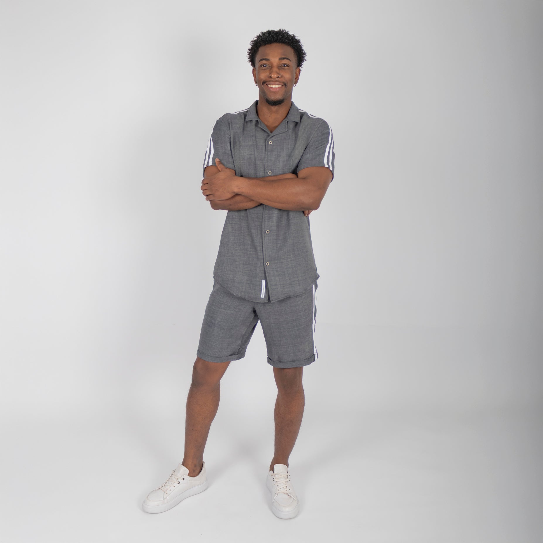 Conjunto hombre lineas