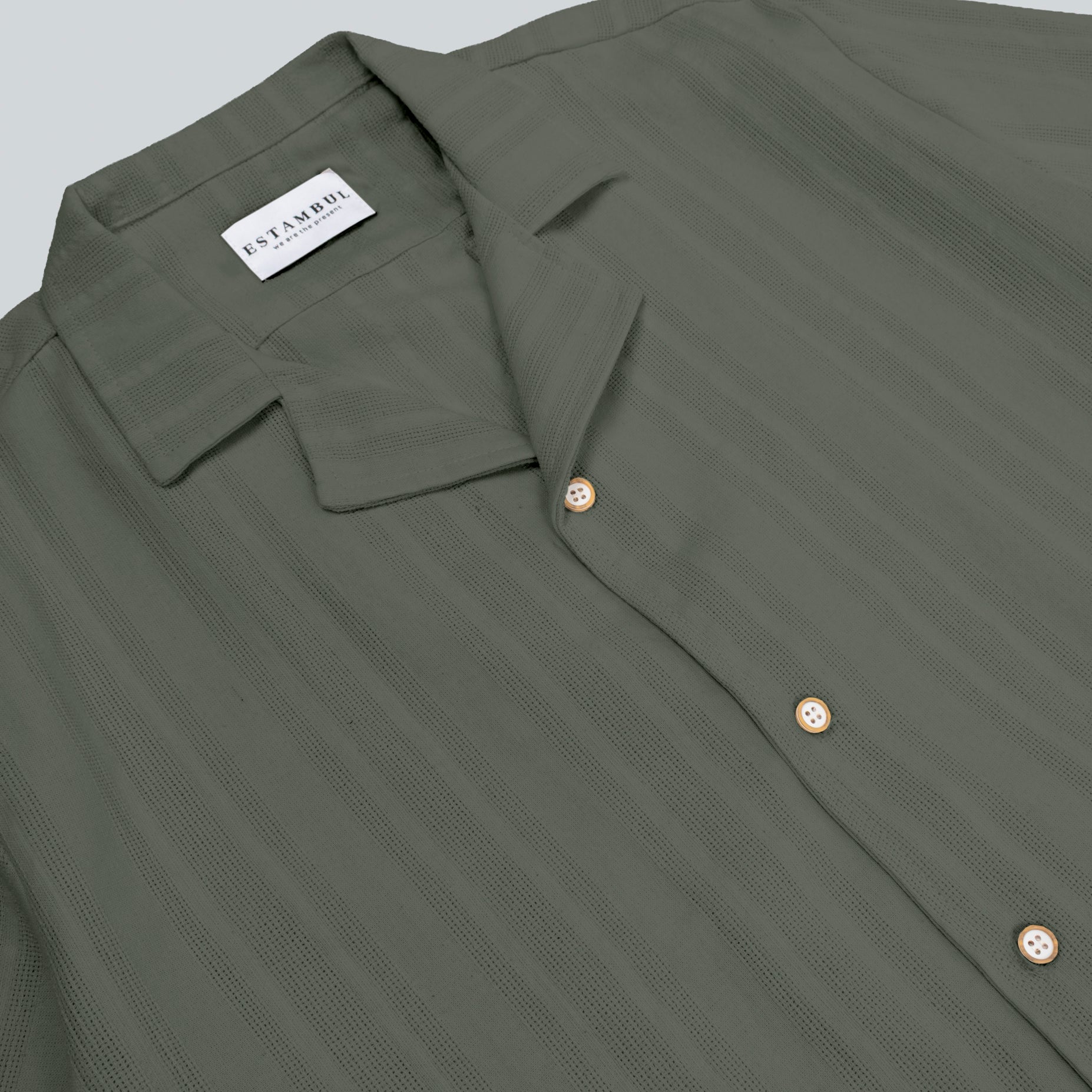 Conjunto hombre textura verde