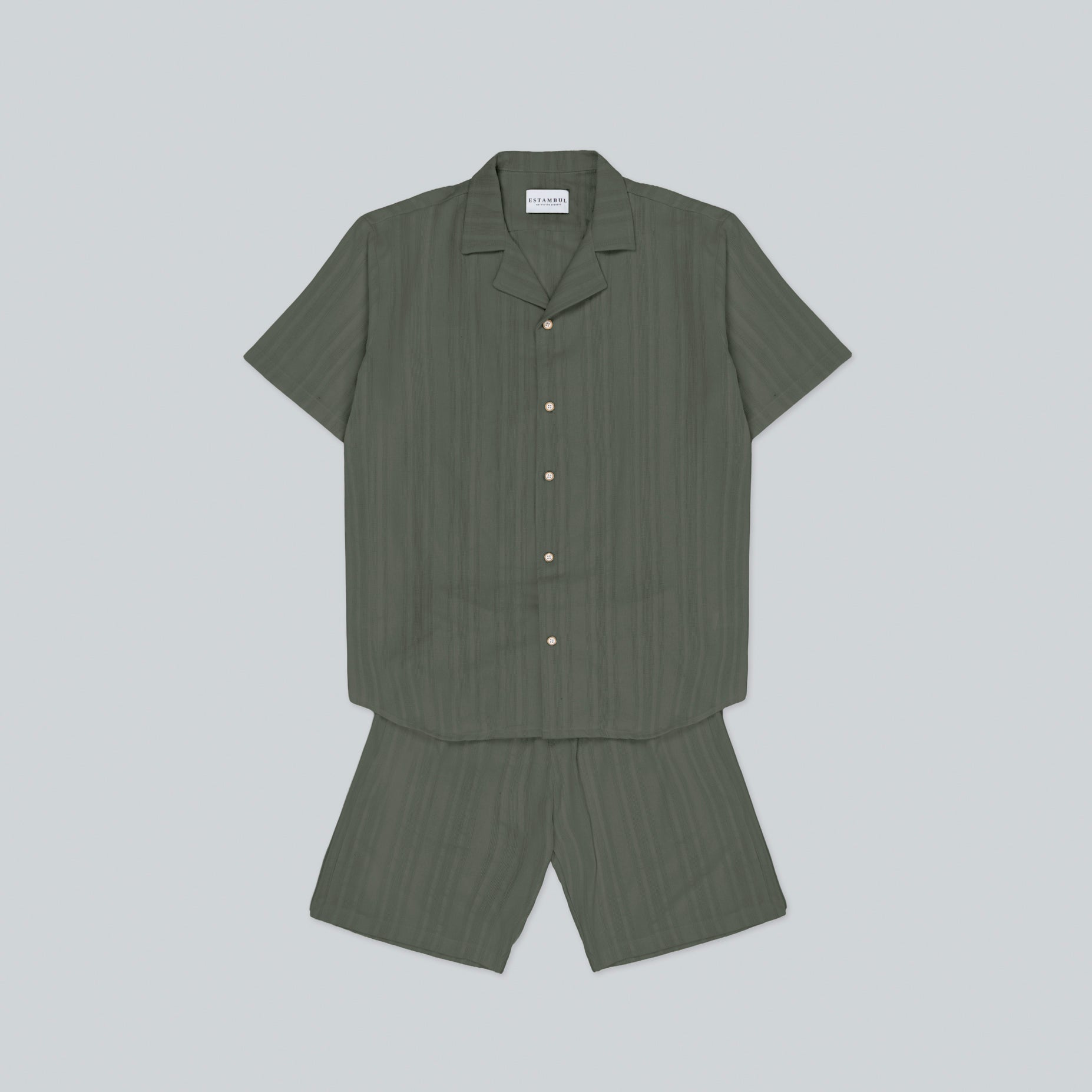 Conjunto hombre textura verde