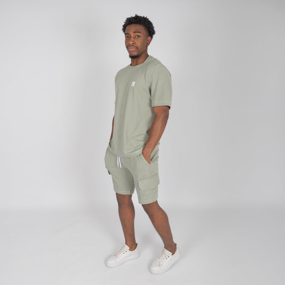 Conjunto hombre textura verde
