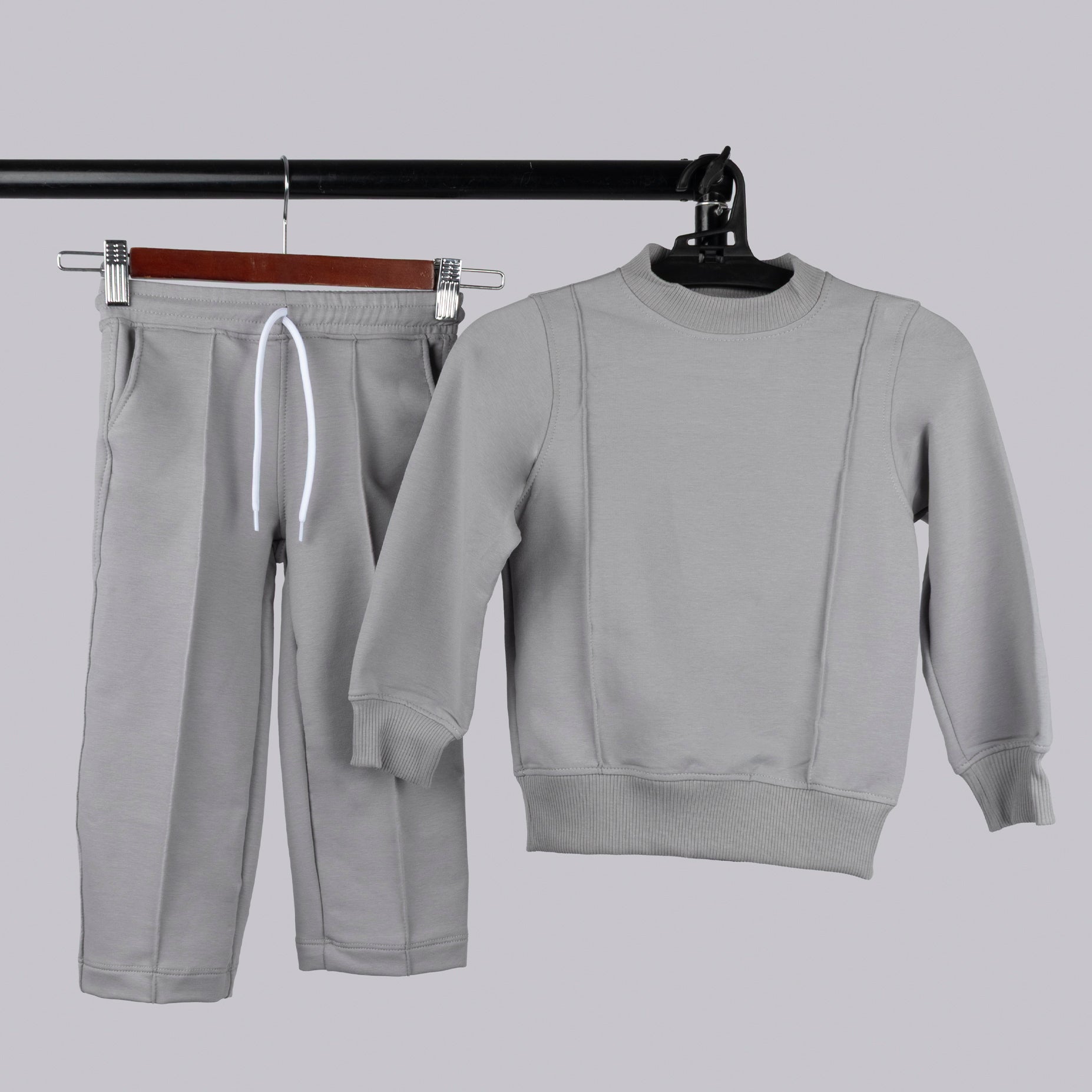 Conjunto baby sudadera gris