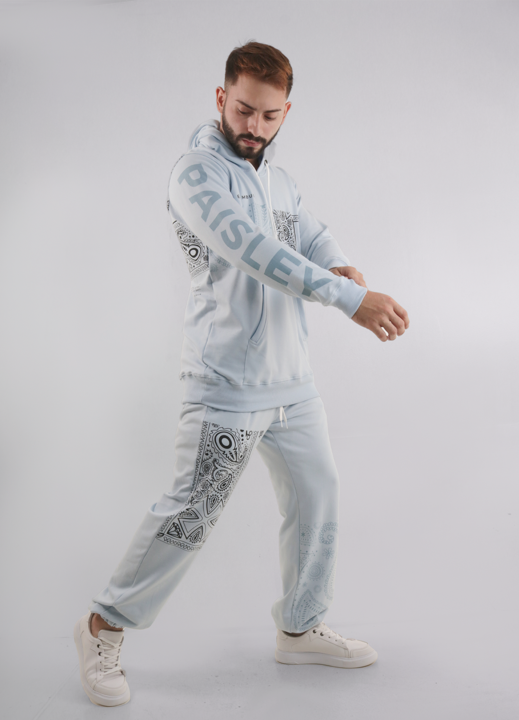 Conjunto hombre tribal