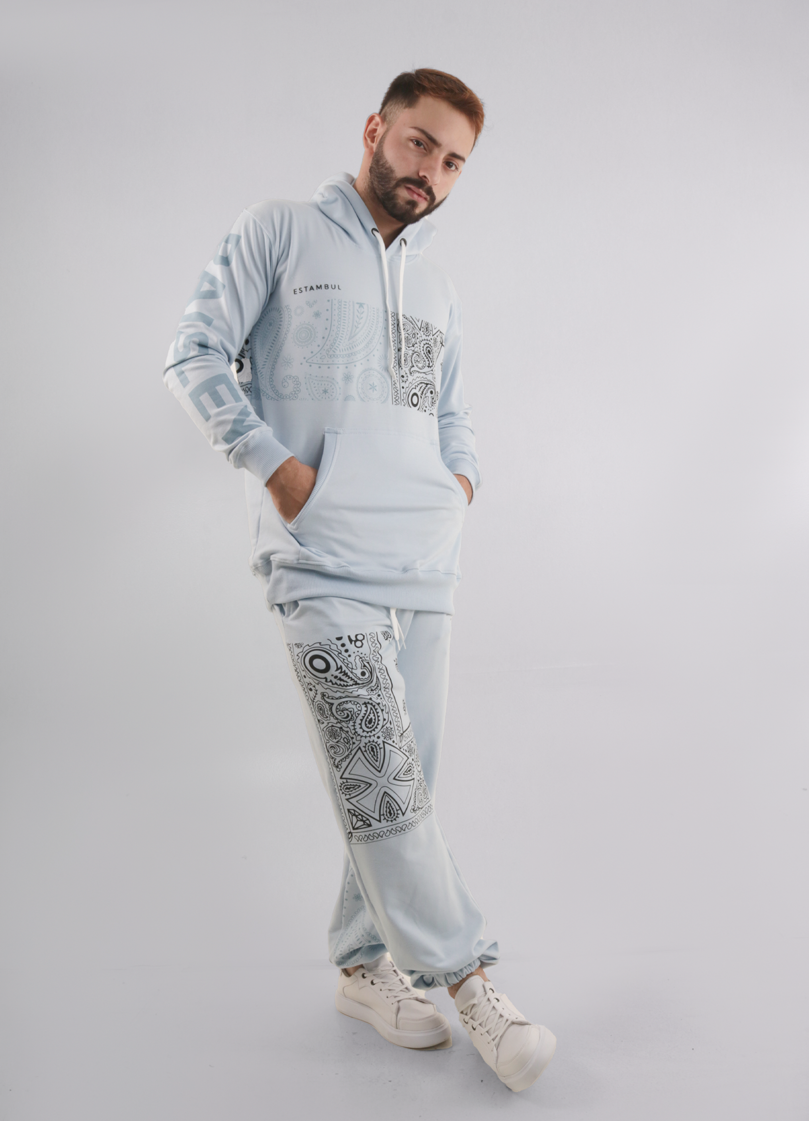 Conjunto hombre tribal