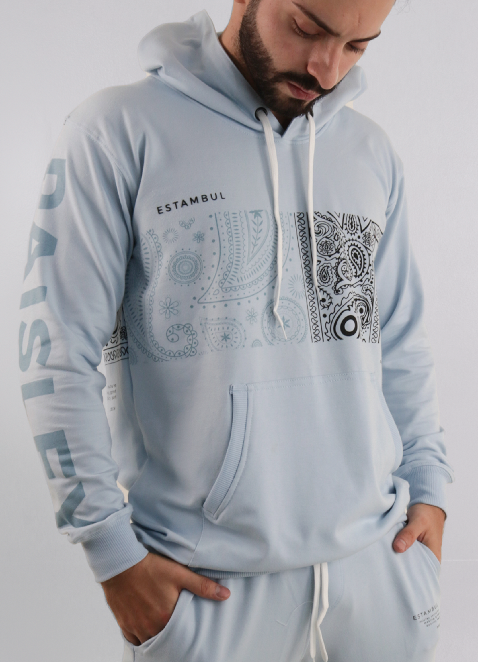 Conjunto hombre tribal