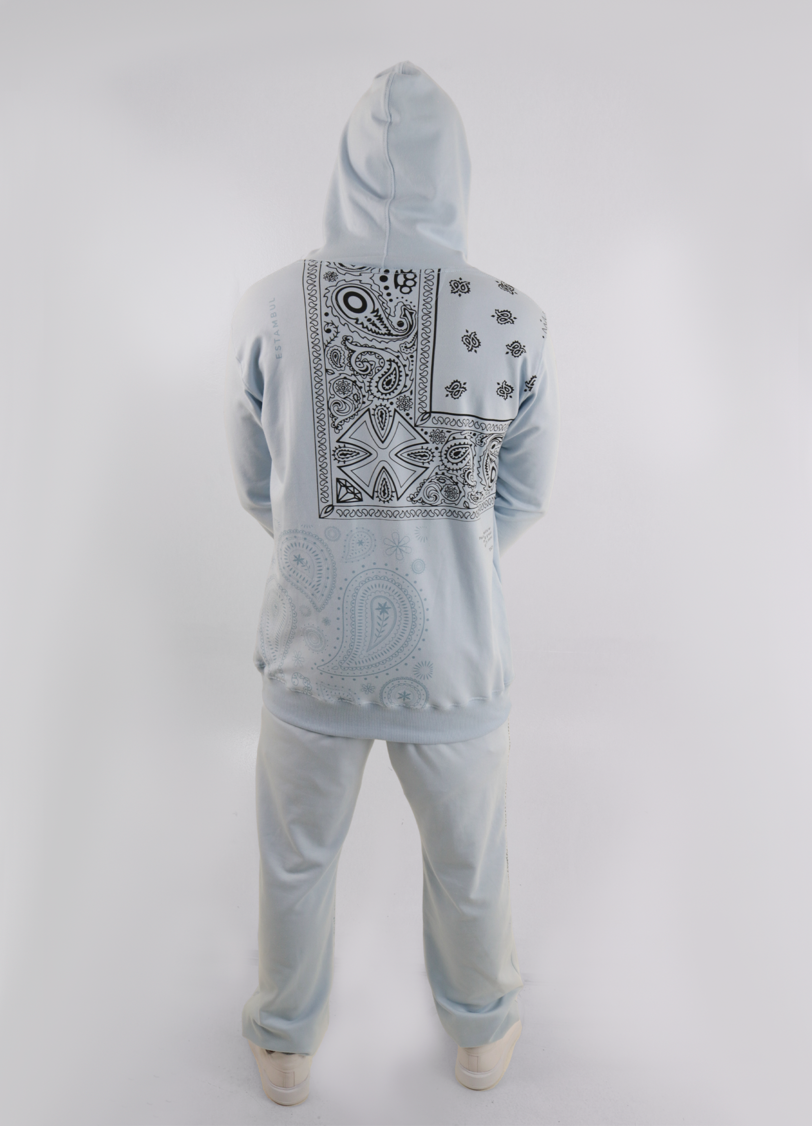 Conjunto hombre tribal