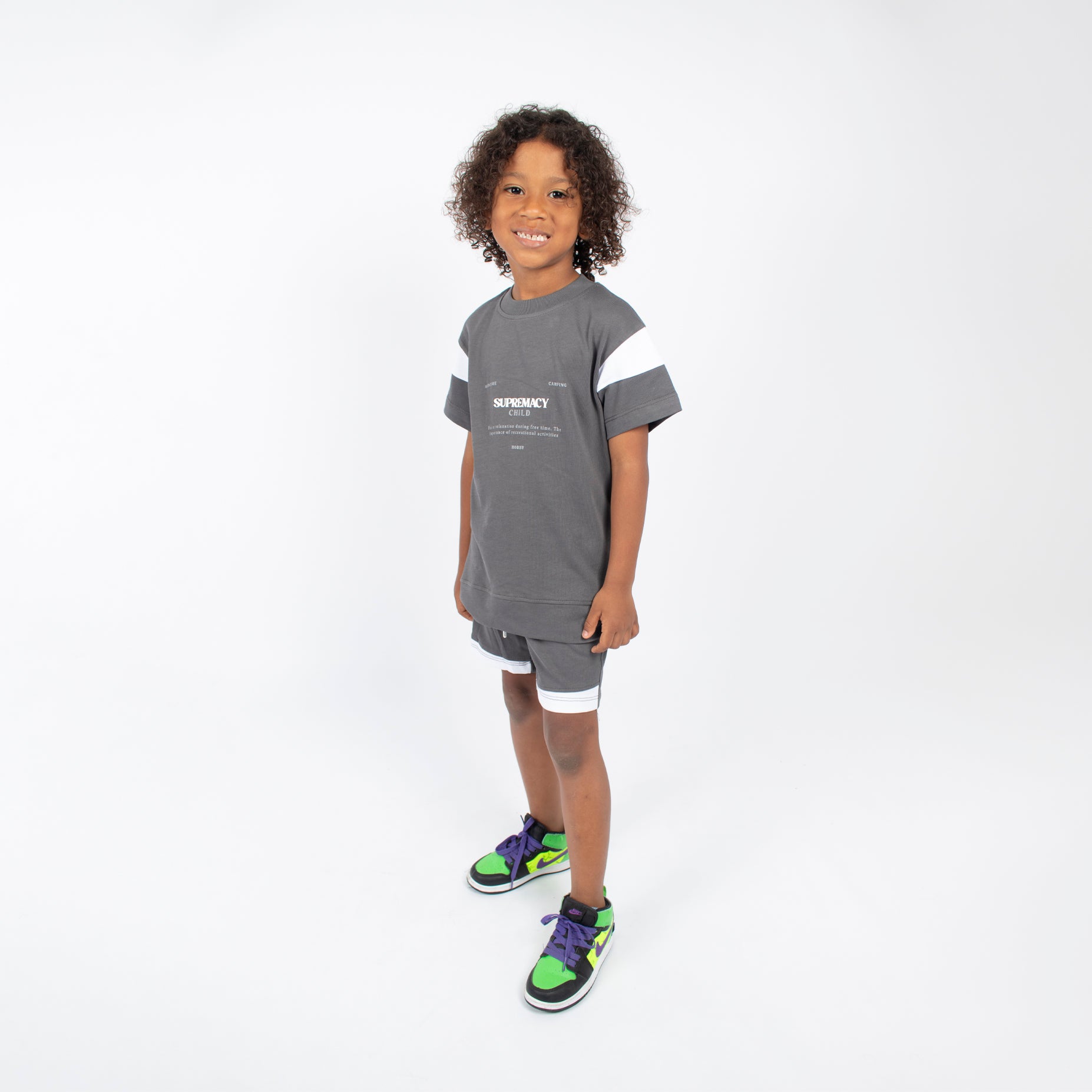 Conjunto niño Supremacy gris