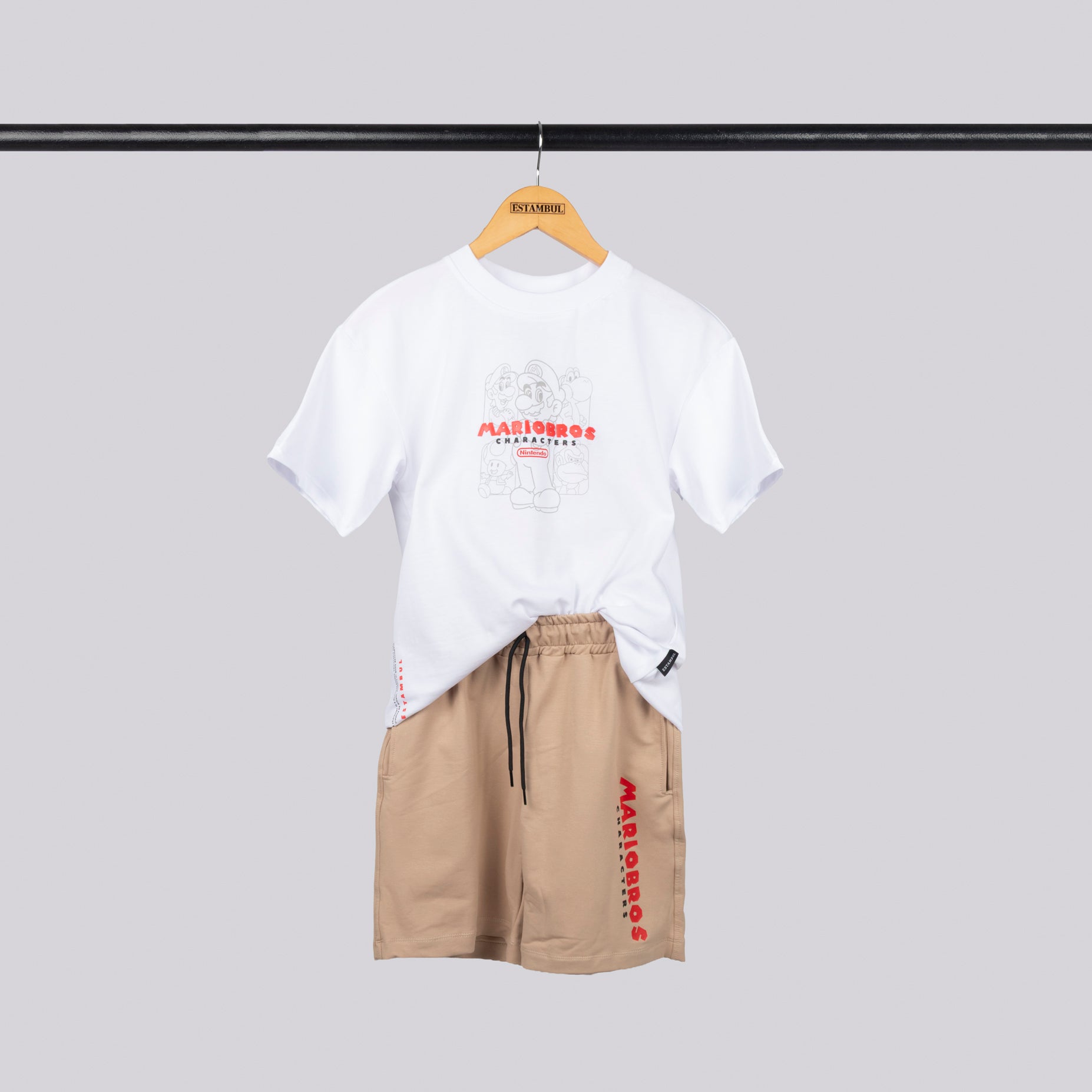 Conjunto niño mario