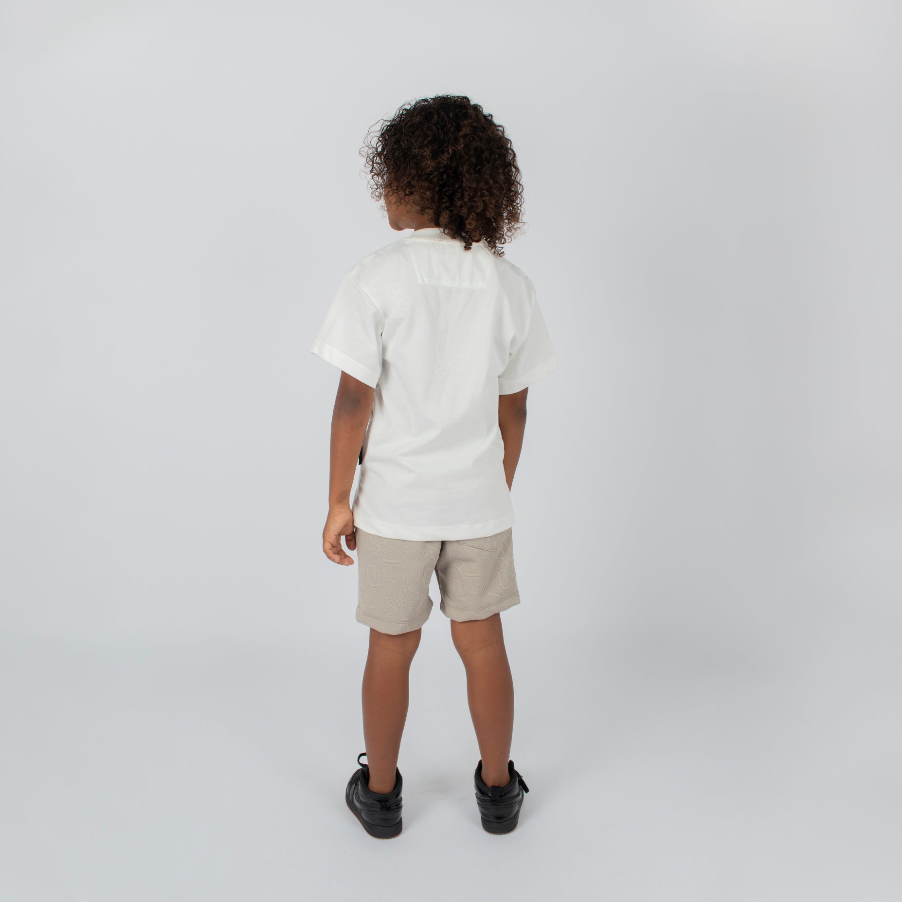 Conjunto niño clasico letras arena