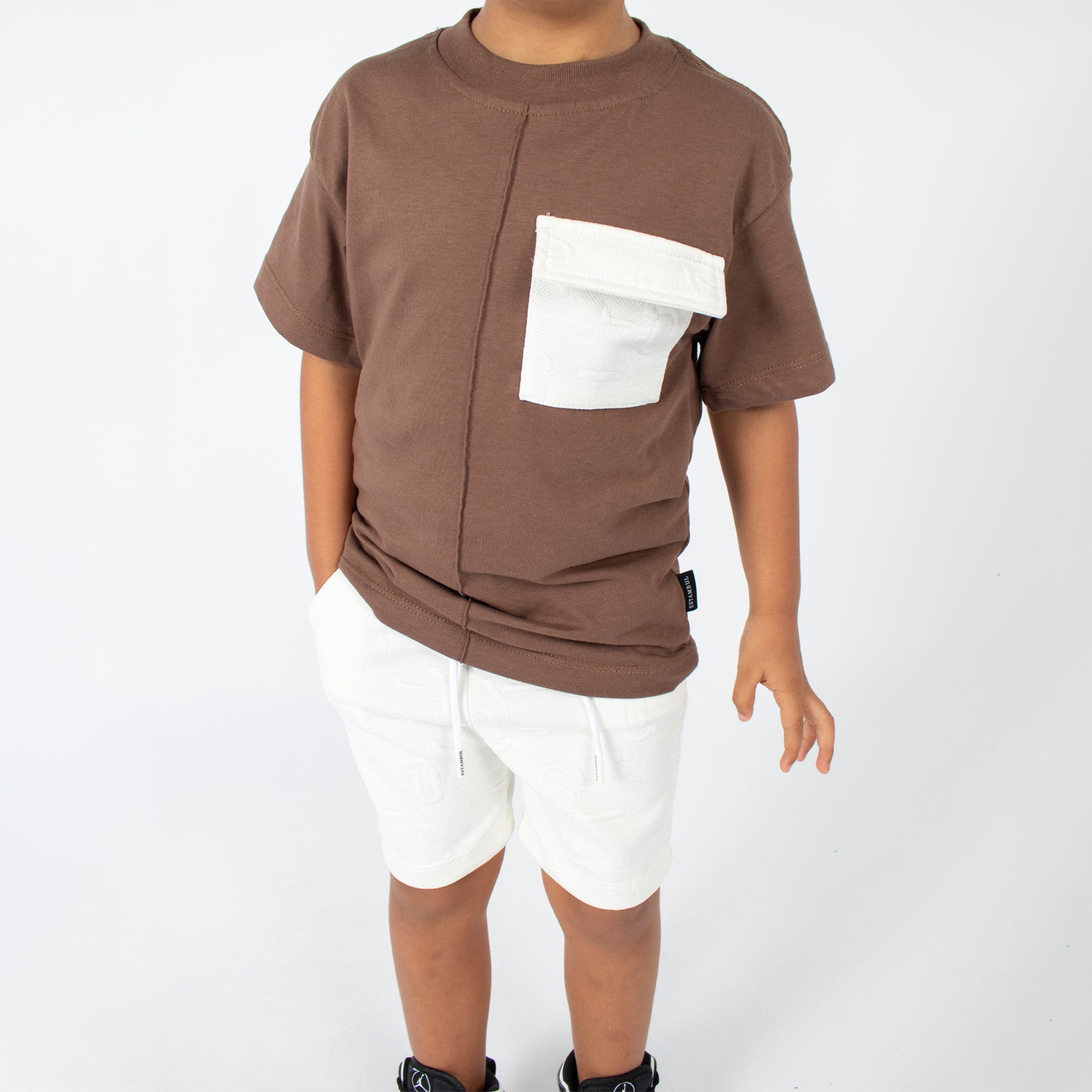 Conjunto niño clasico letras cafe