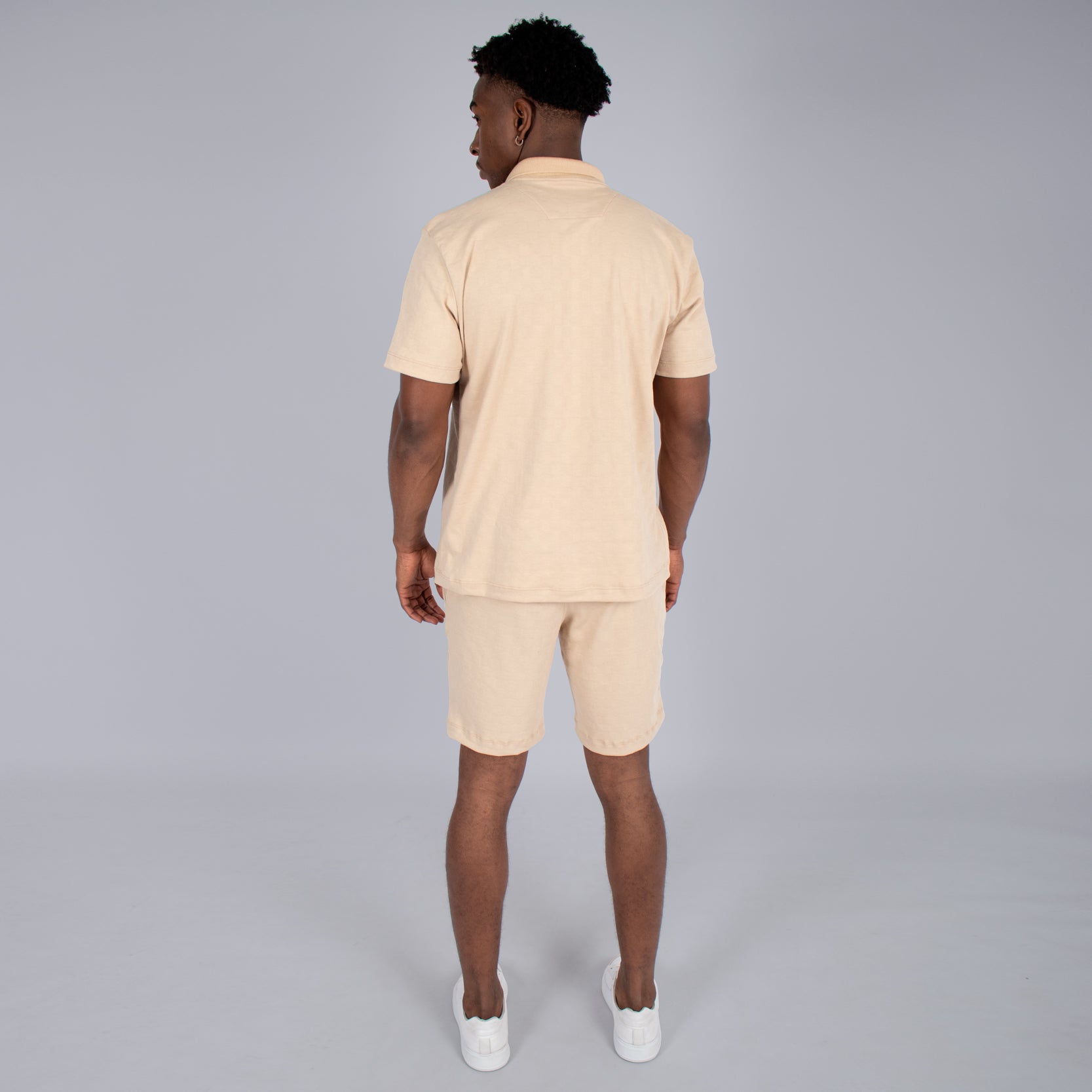 Conjunto hombre textura cierre camel