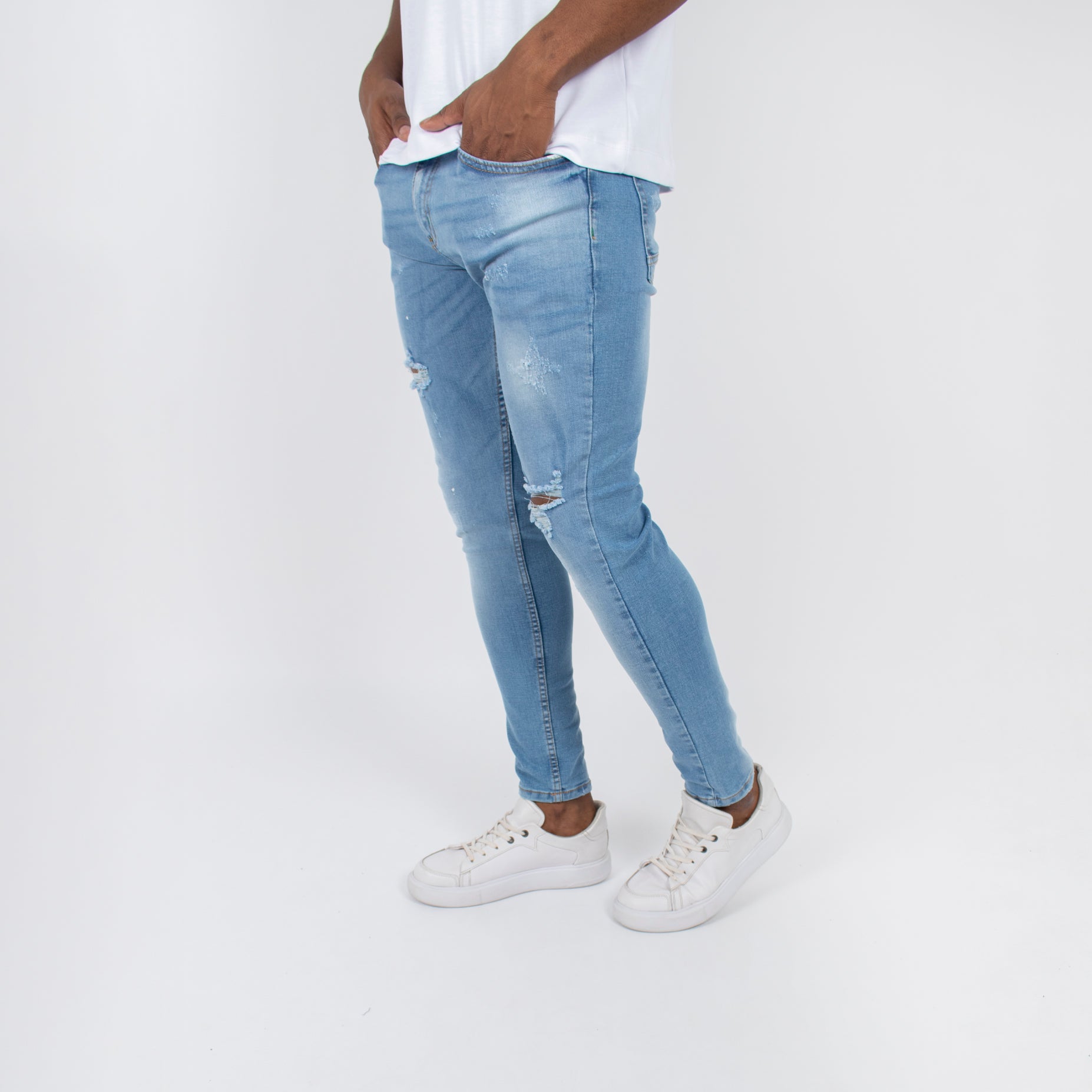 Jean hombre skinny con desgaste y rotos