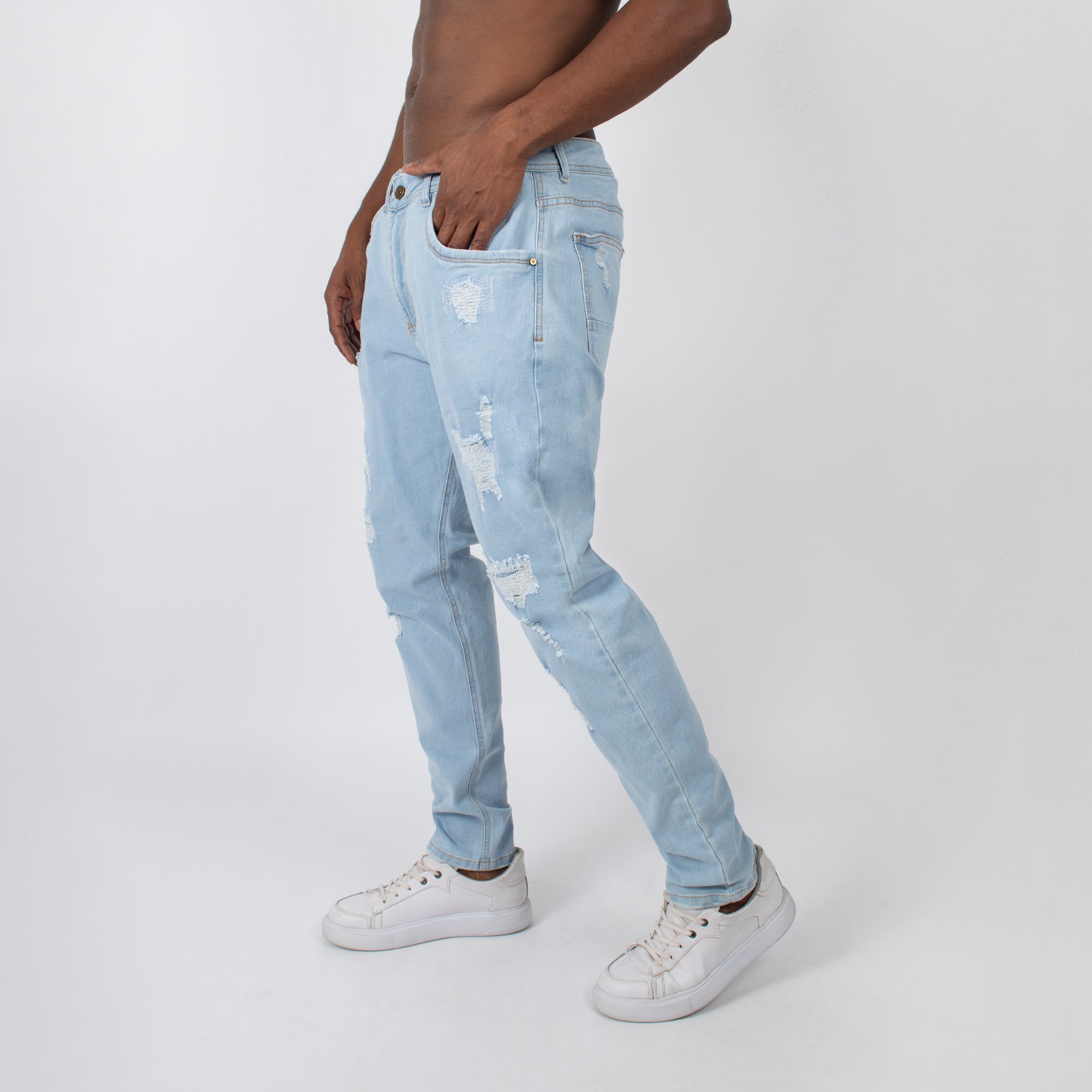 Jean hombre skinny azul con rotos