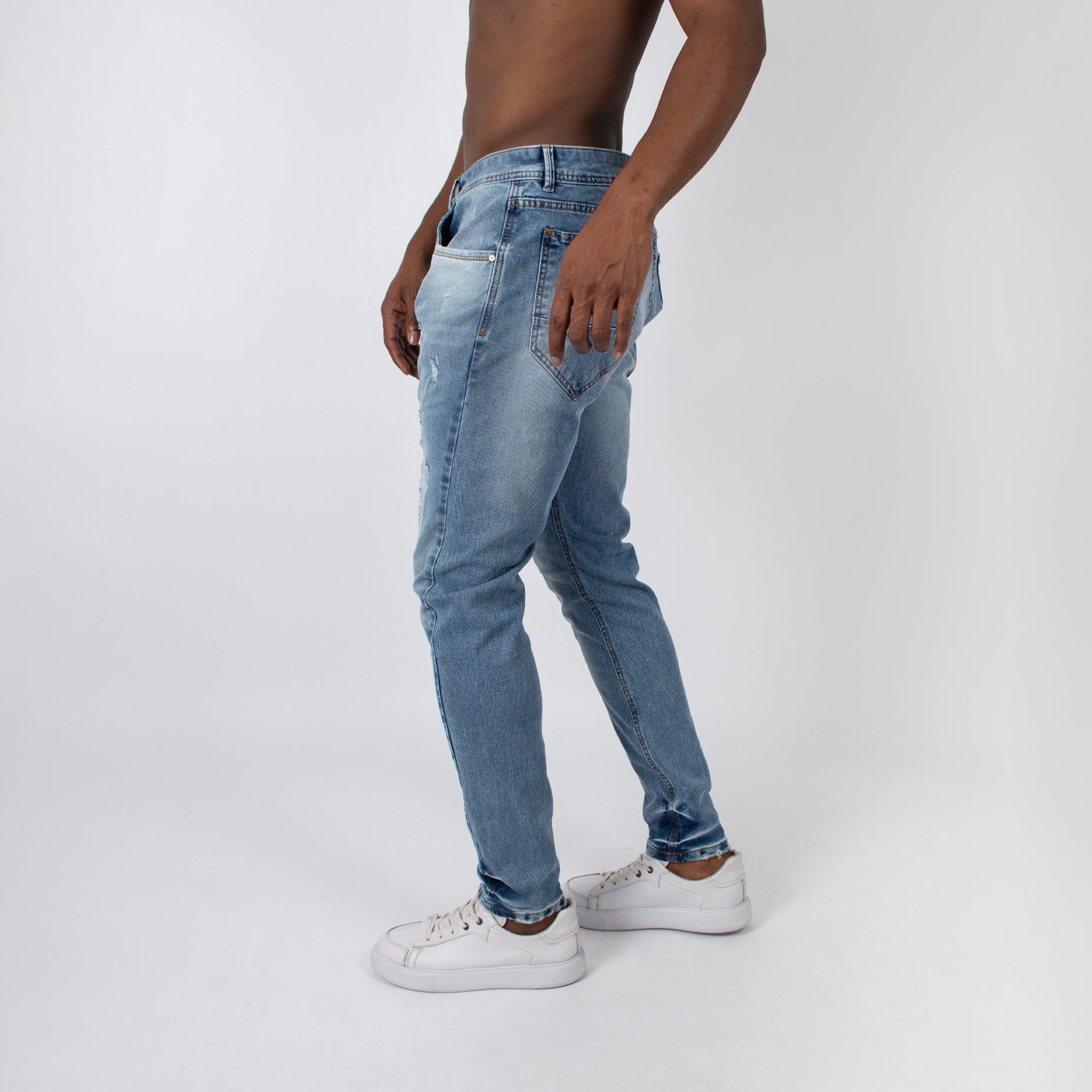 Jean hombre skinny azul con rotos