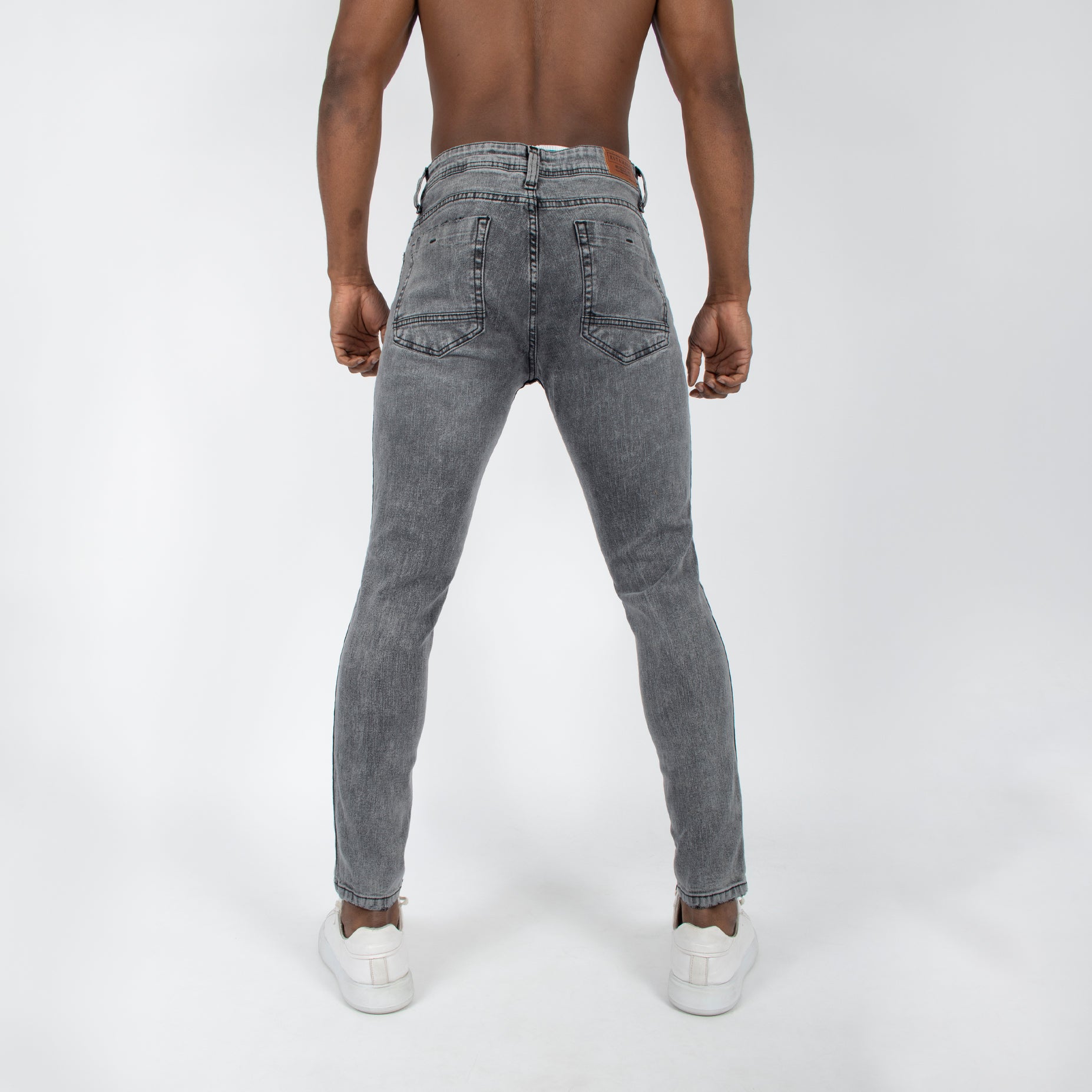 Jean hombre skinny gris