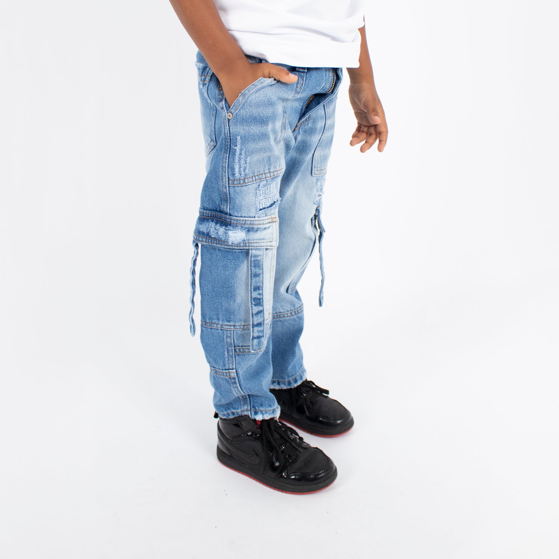 Jean niño cargo