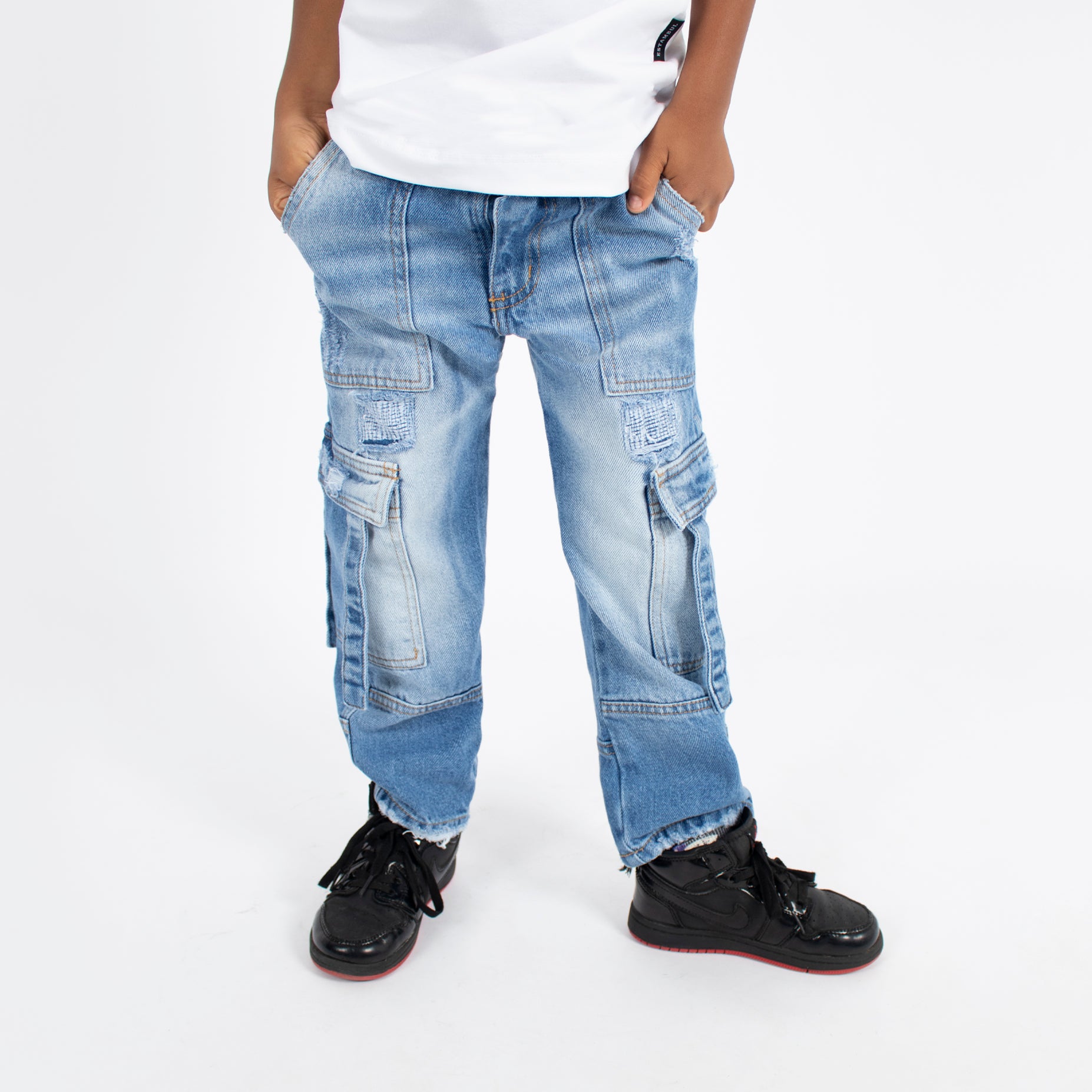 Jean niño cargo