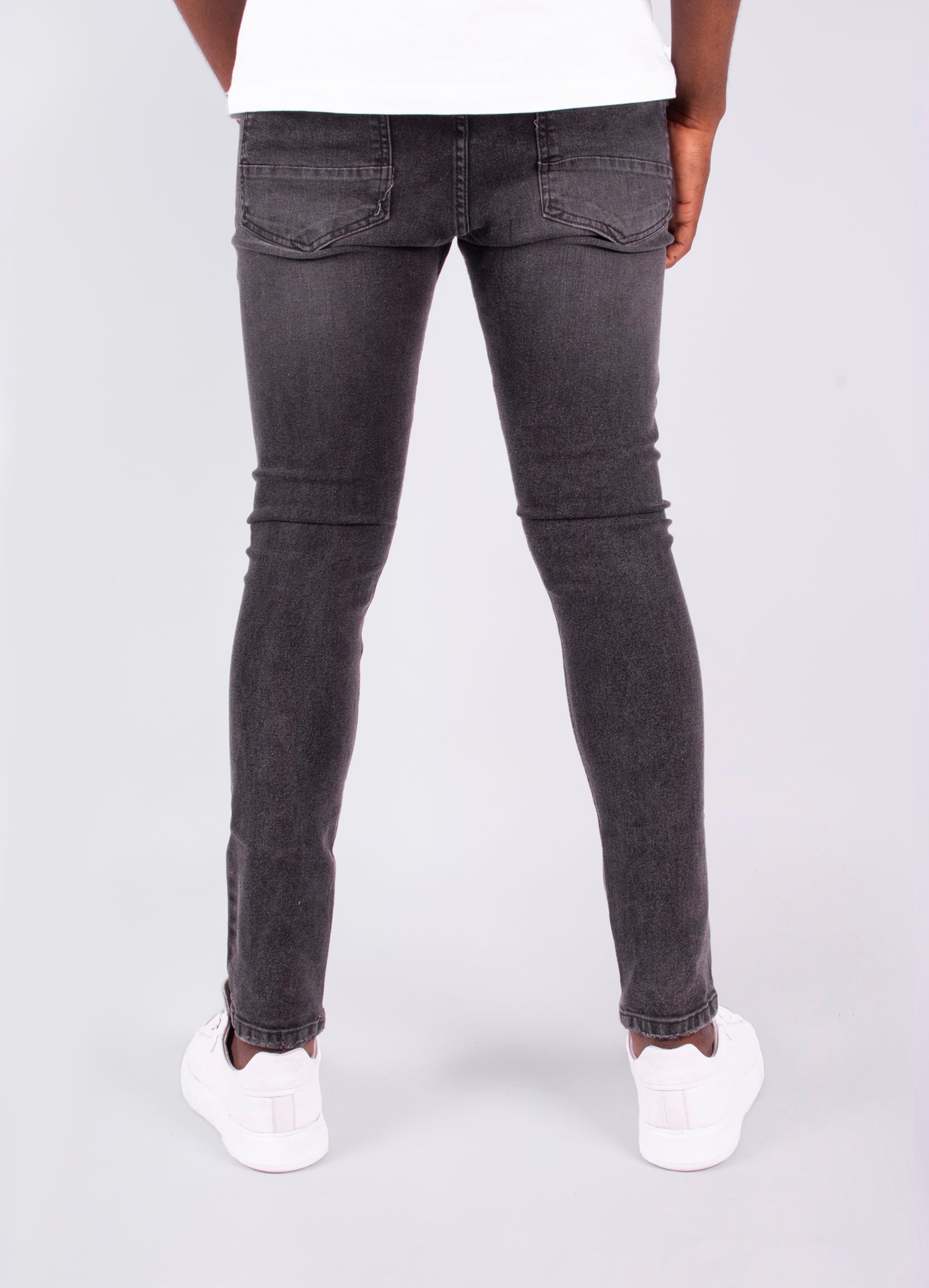 Jean hombre gris bordado