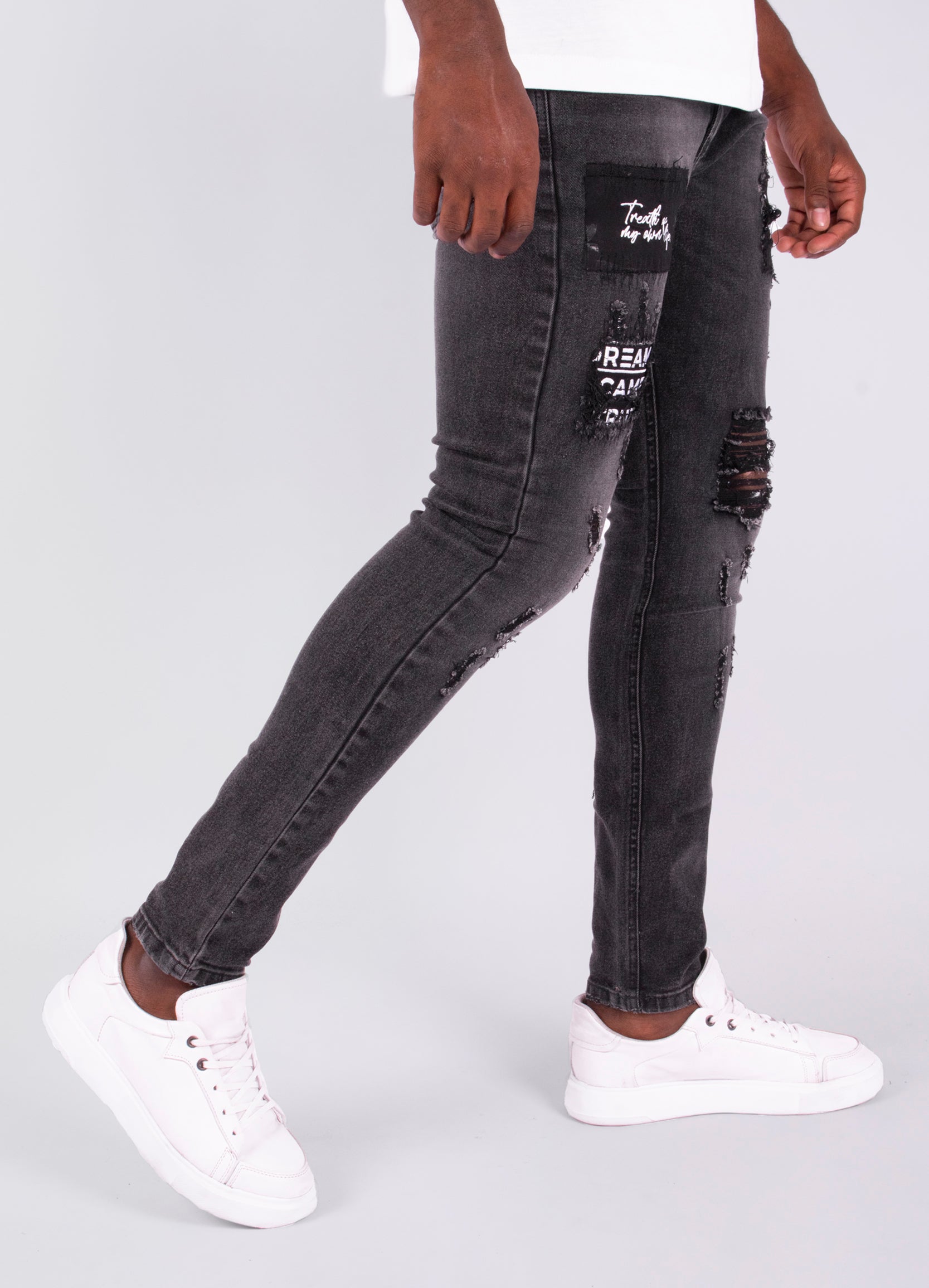 Jean hombre gris bordado