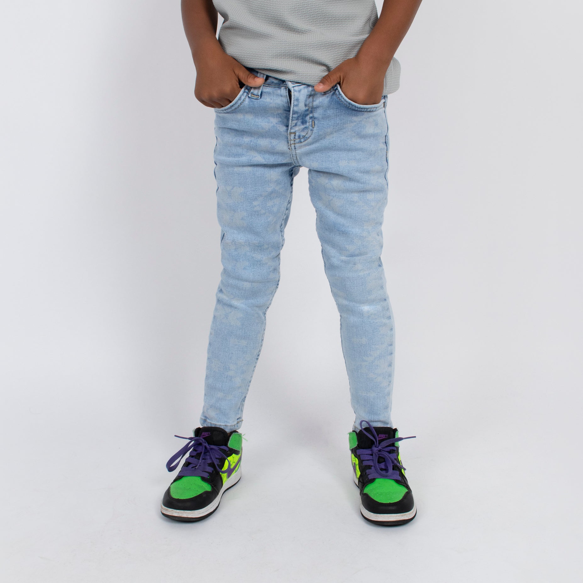 Jean niño skinny estampado