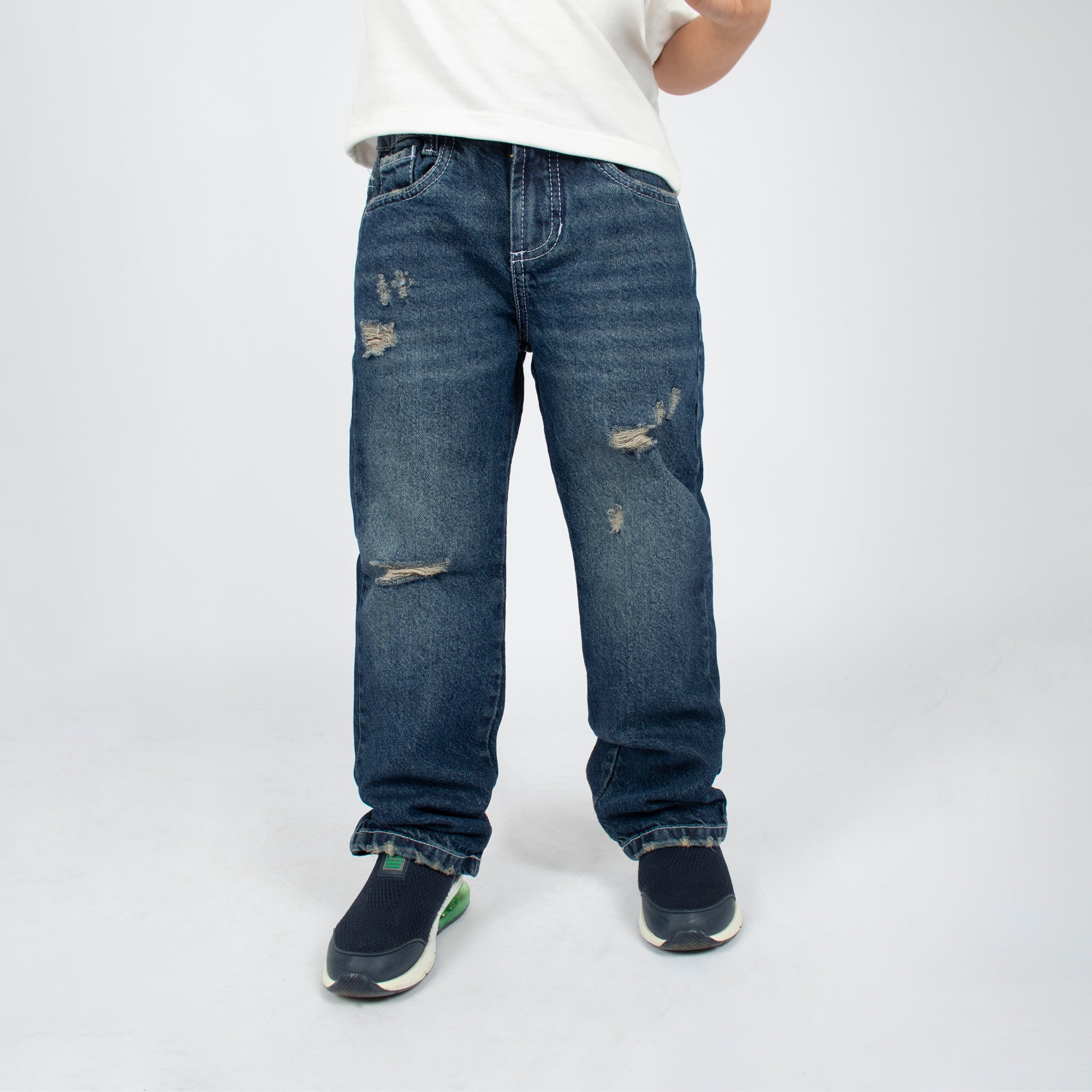 Jean niño baggy con desgaste