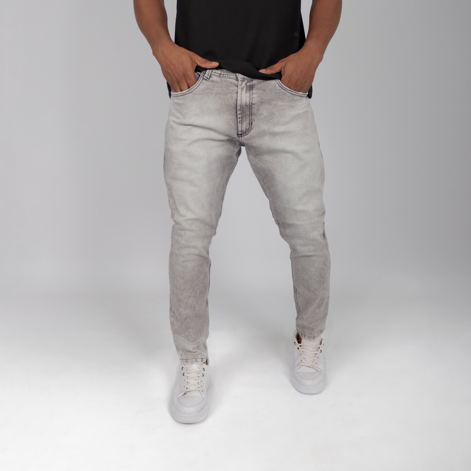 Jean hombre clasico gris claro