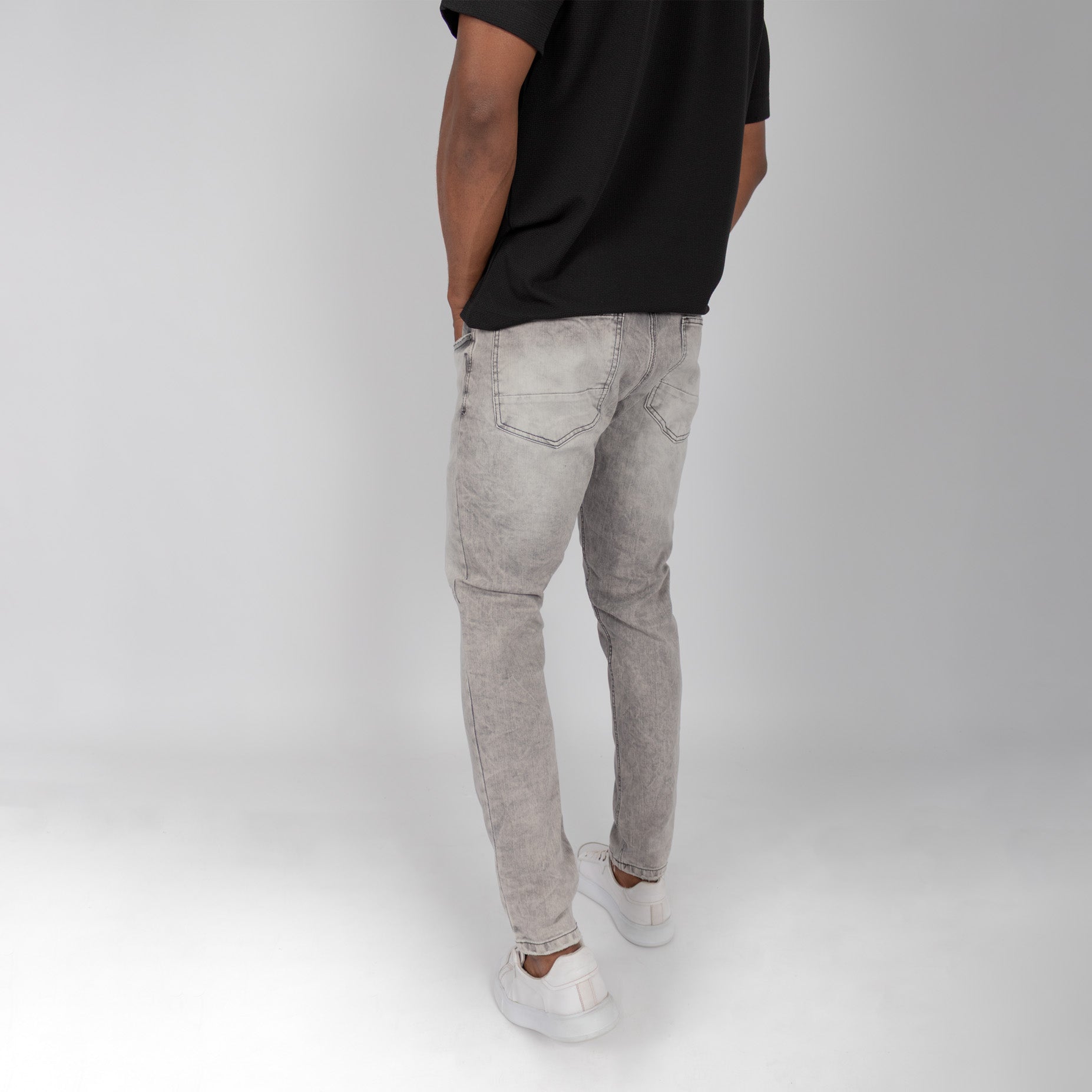 Jean hombre clasico gris claro