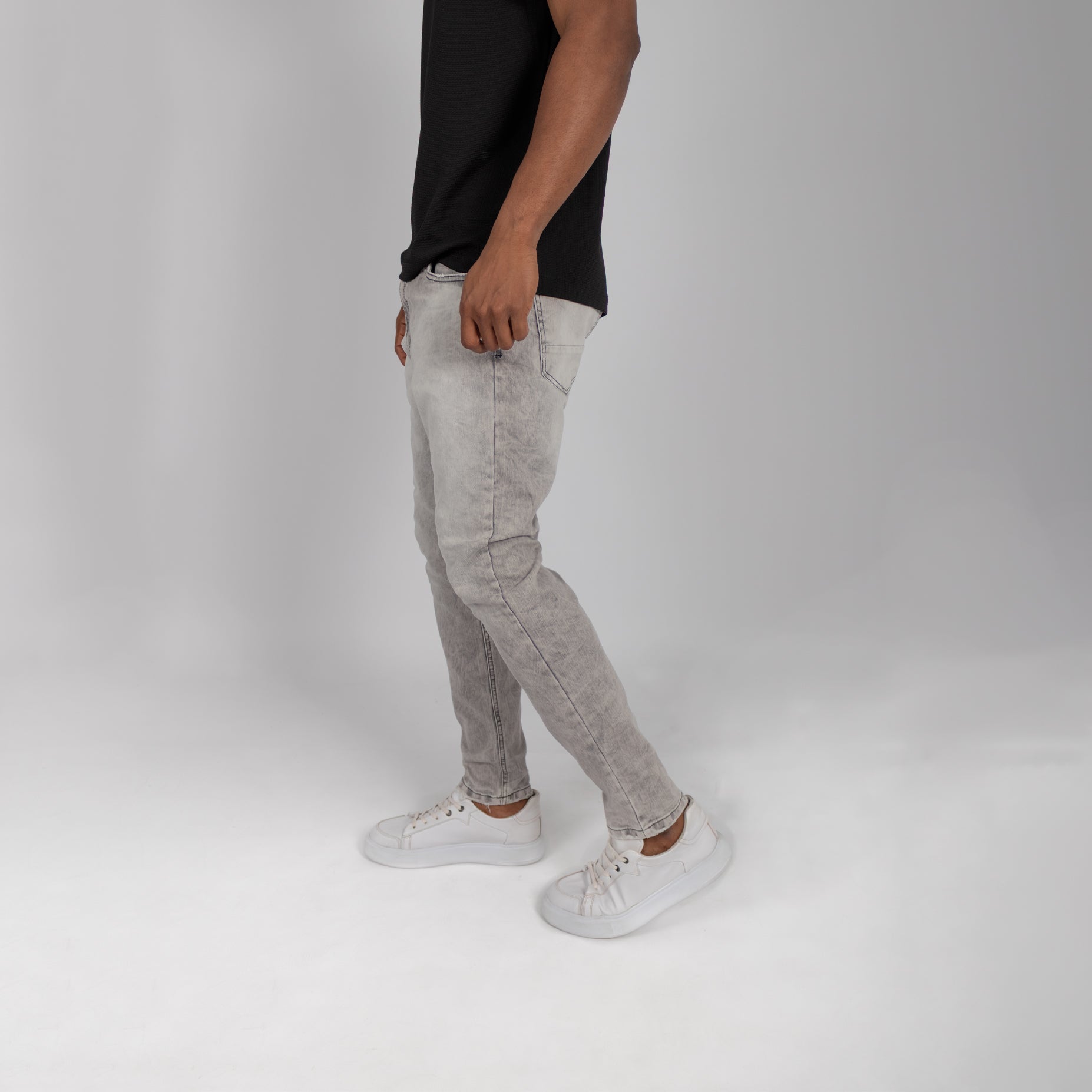 Jean hombre clasico gris claro