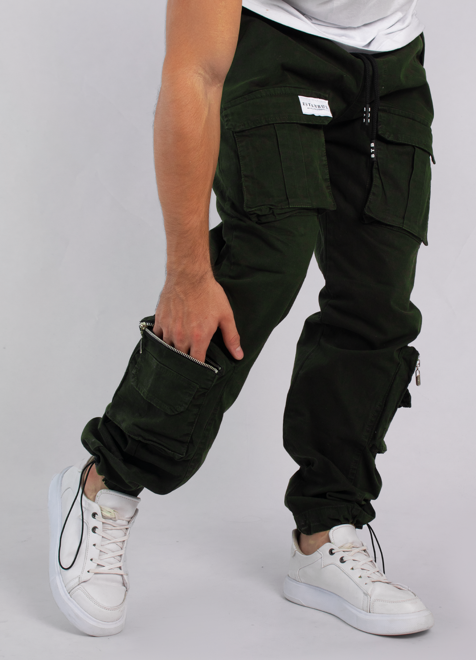 Jogger hombre cargo