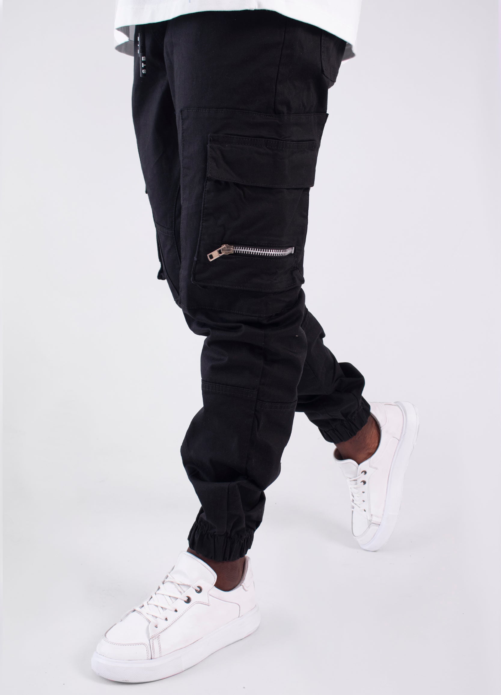 Jogger hombre con cierres