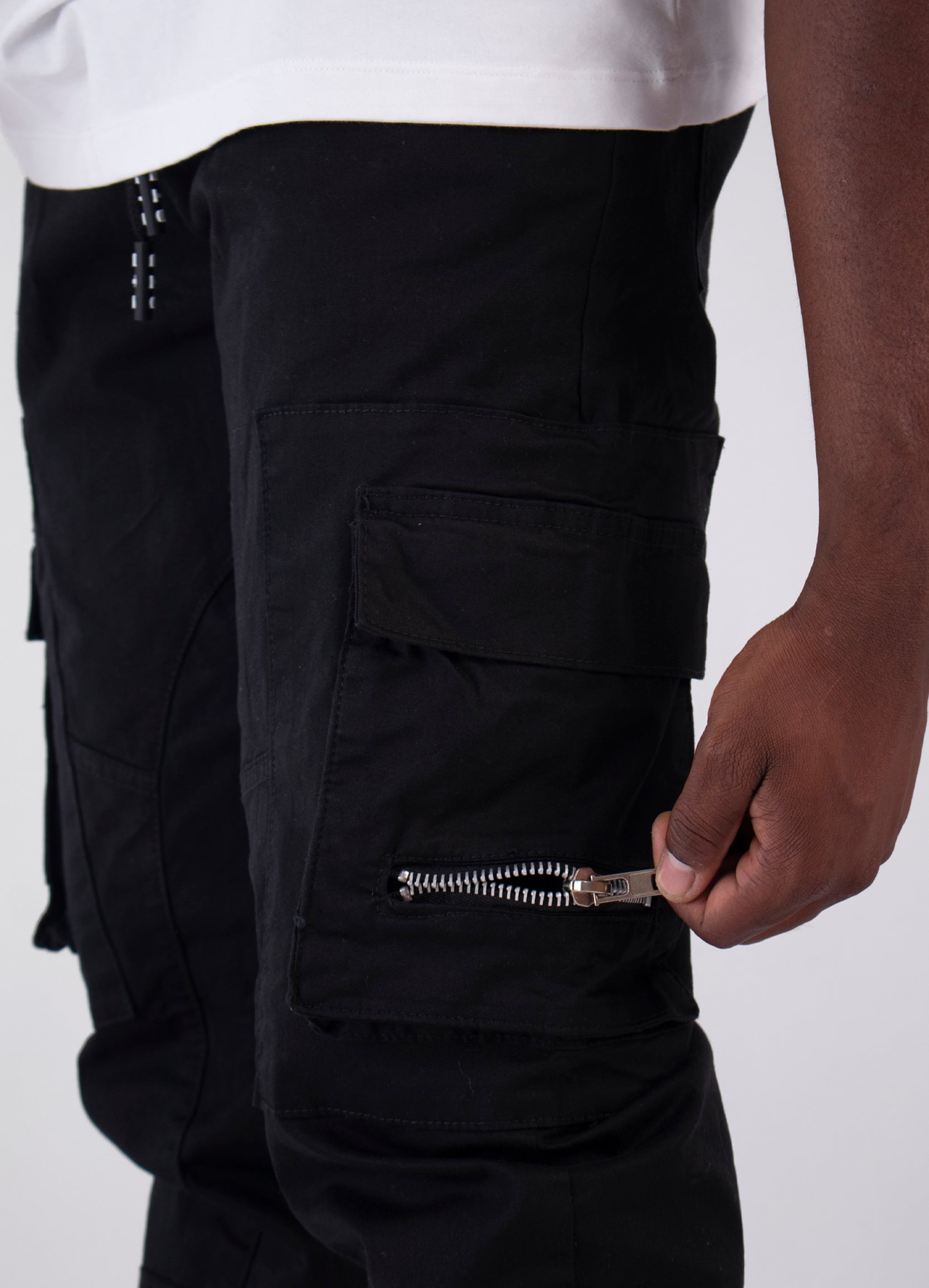 Jogger hombre con cierres