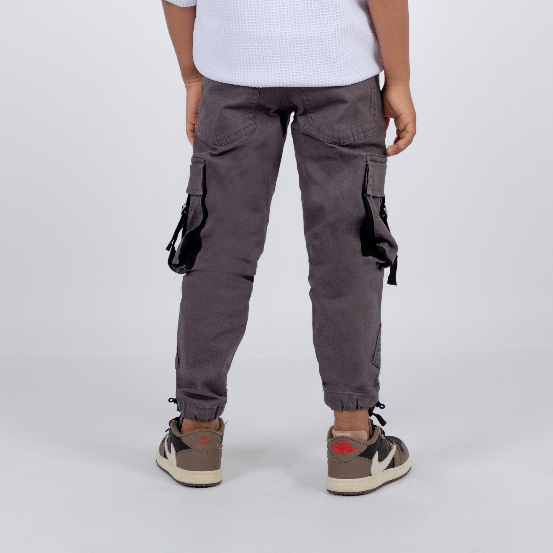 Jogger niño cargo gris claro