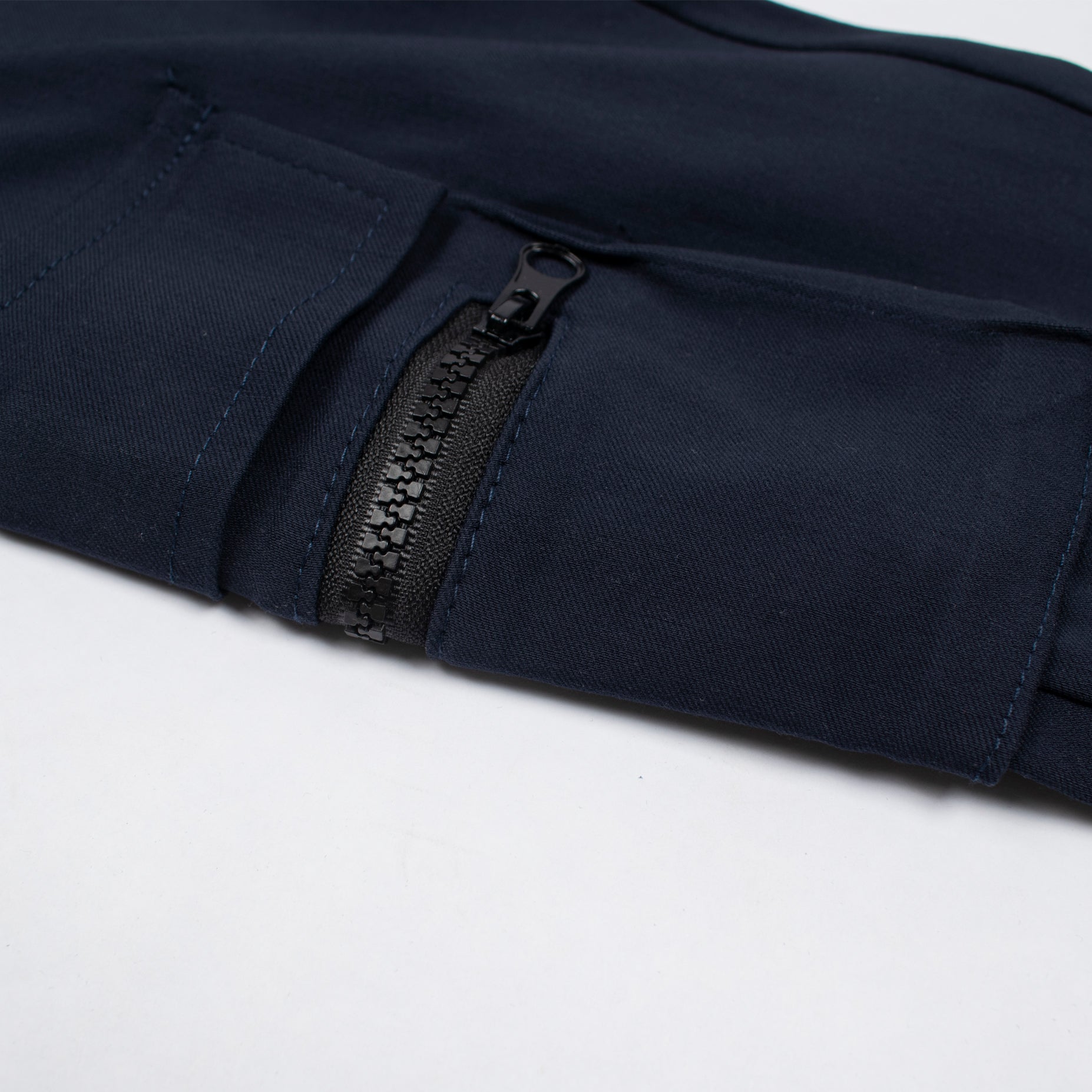 Jogger niño bolsillos azul