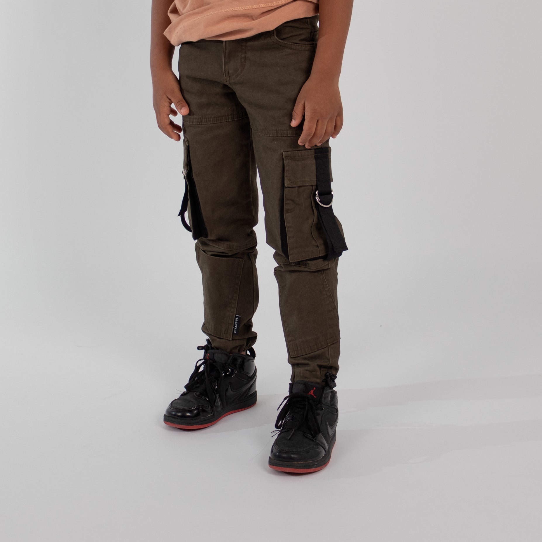 Jogger niño cinta militar