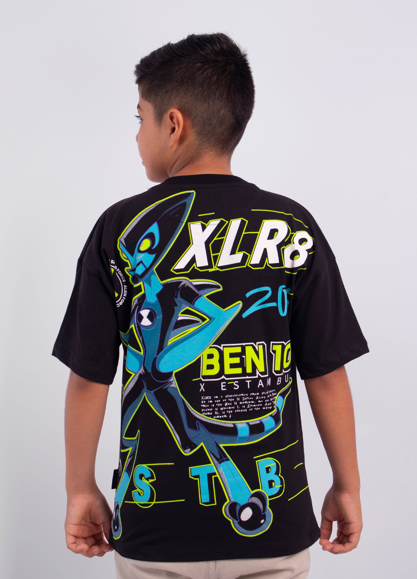 Oversize niño Ben 10