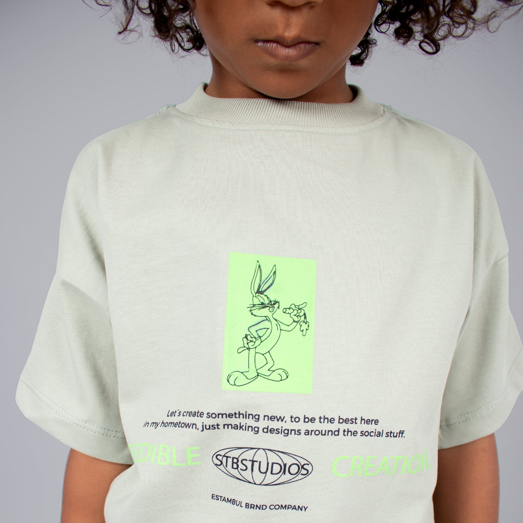 Oversize niño Bugs bunny