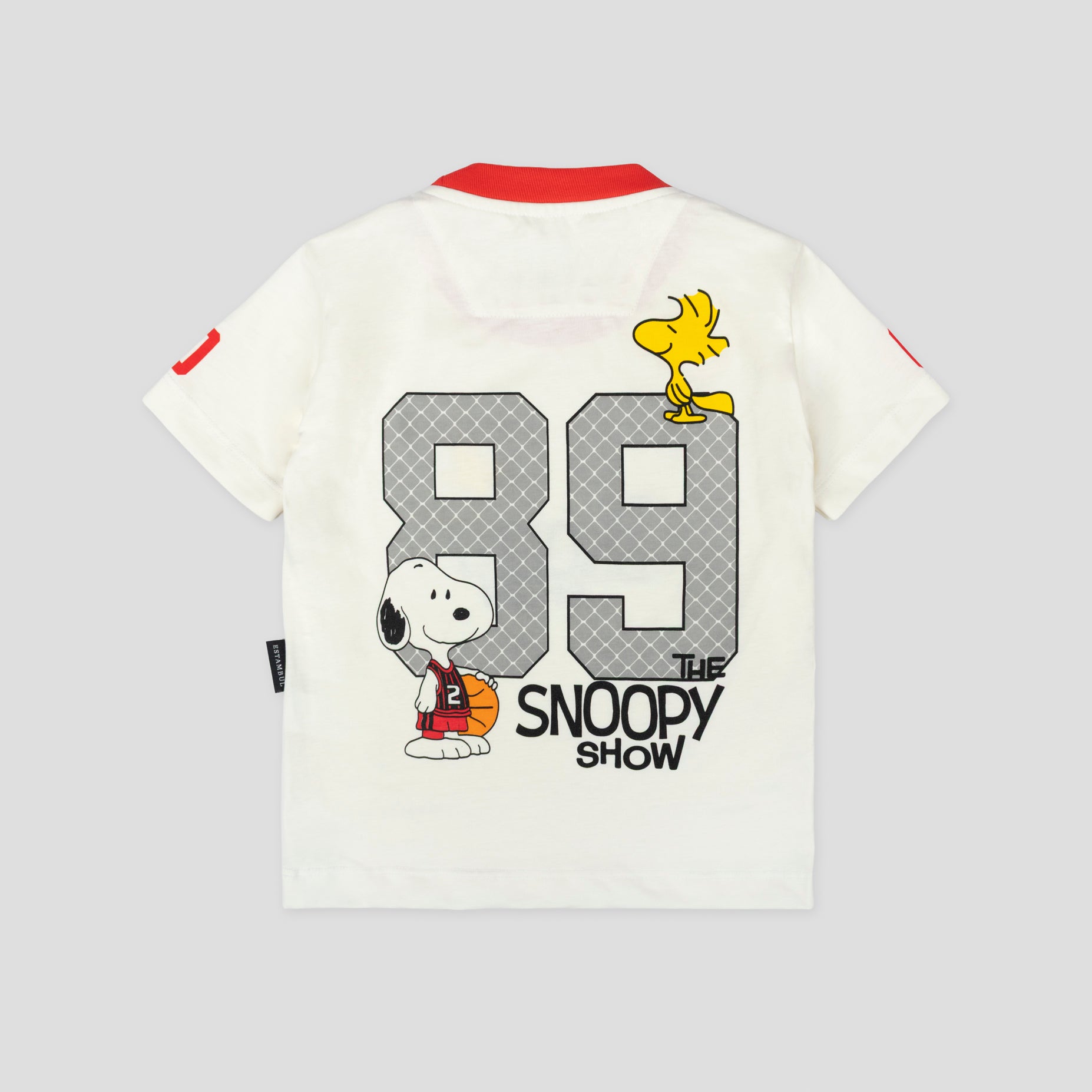 Oversize baby Snoopy
