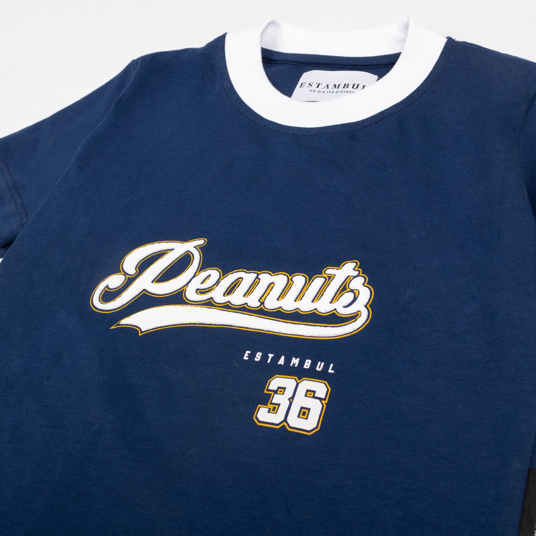 Oversize baby Peanuts