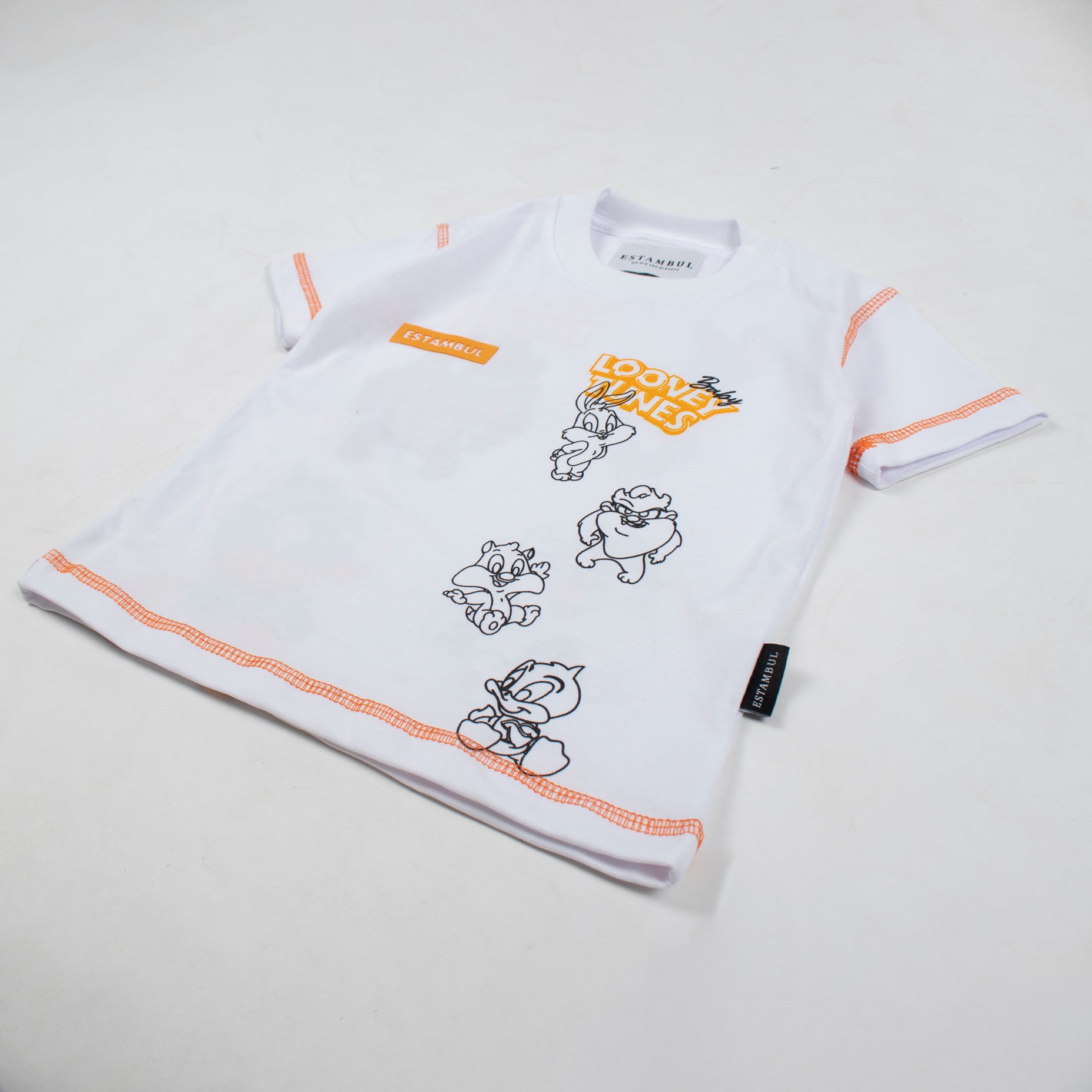 Oversize baby Looney tunes