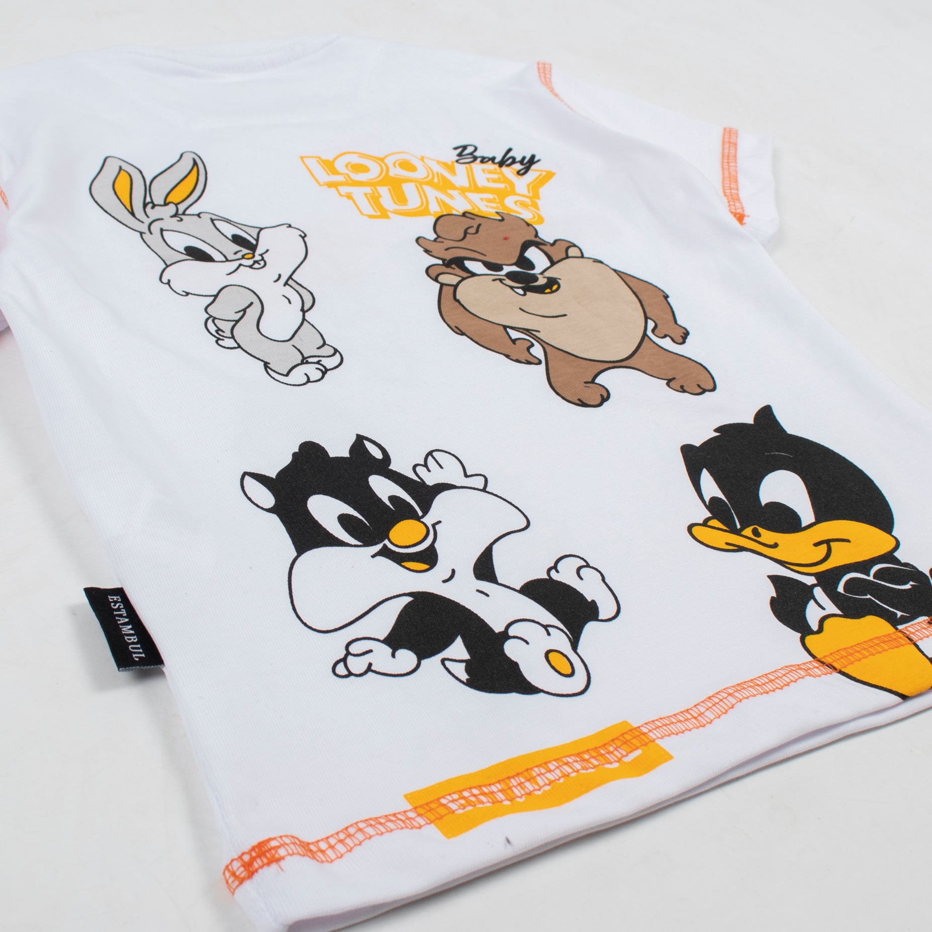 Oversize baby Looney tunes