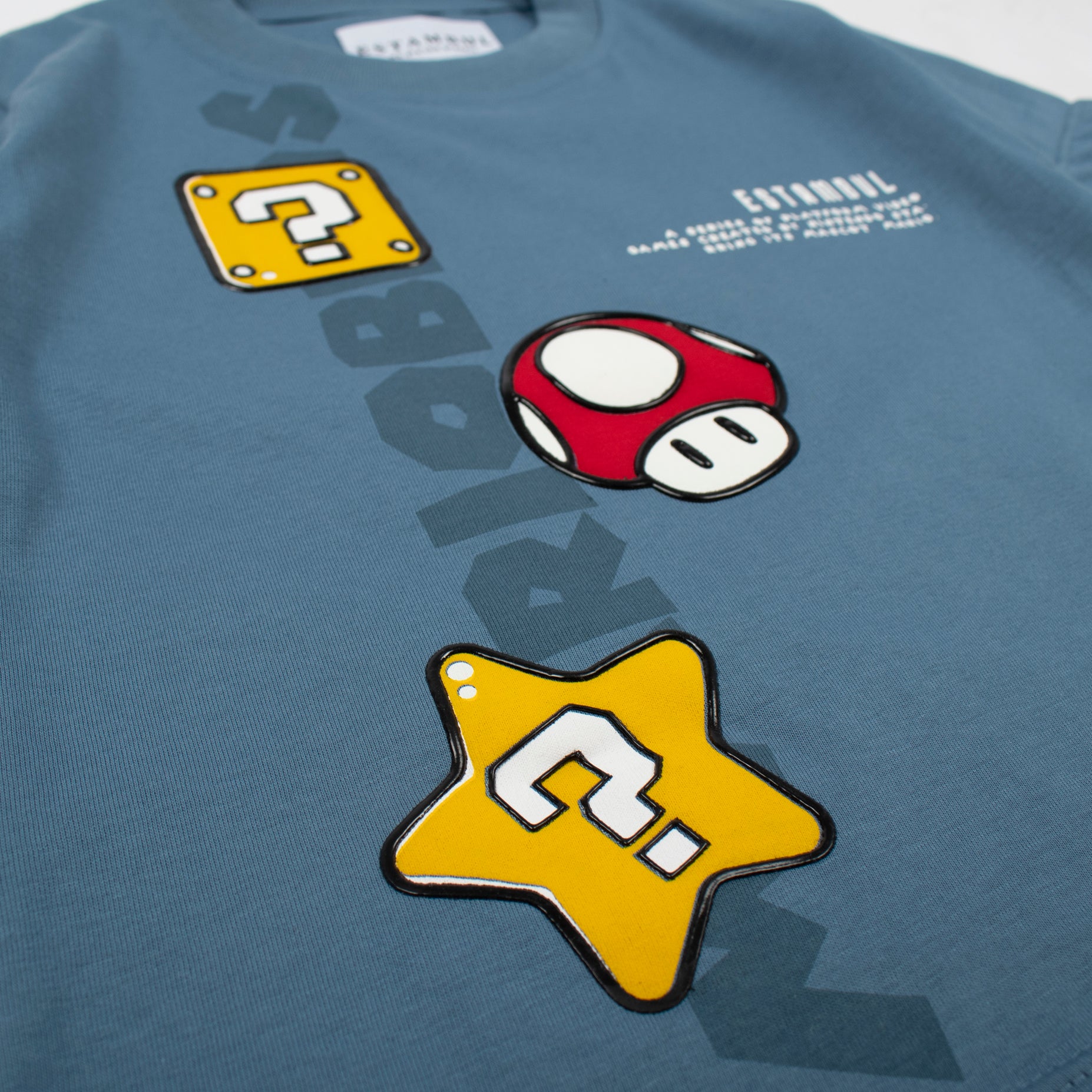 Oversize baby Mario Bross