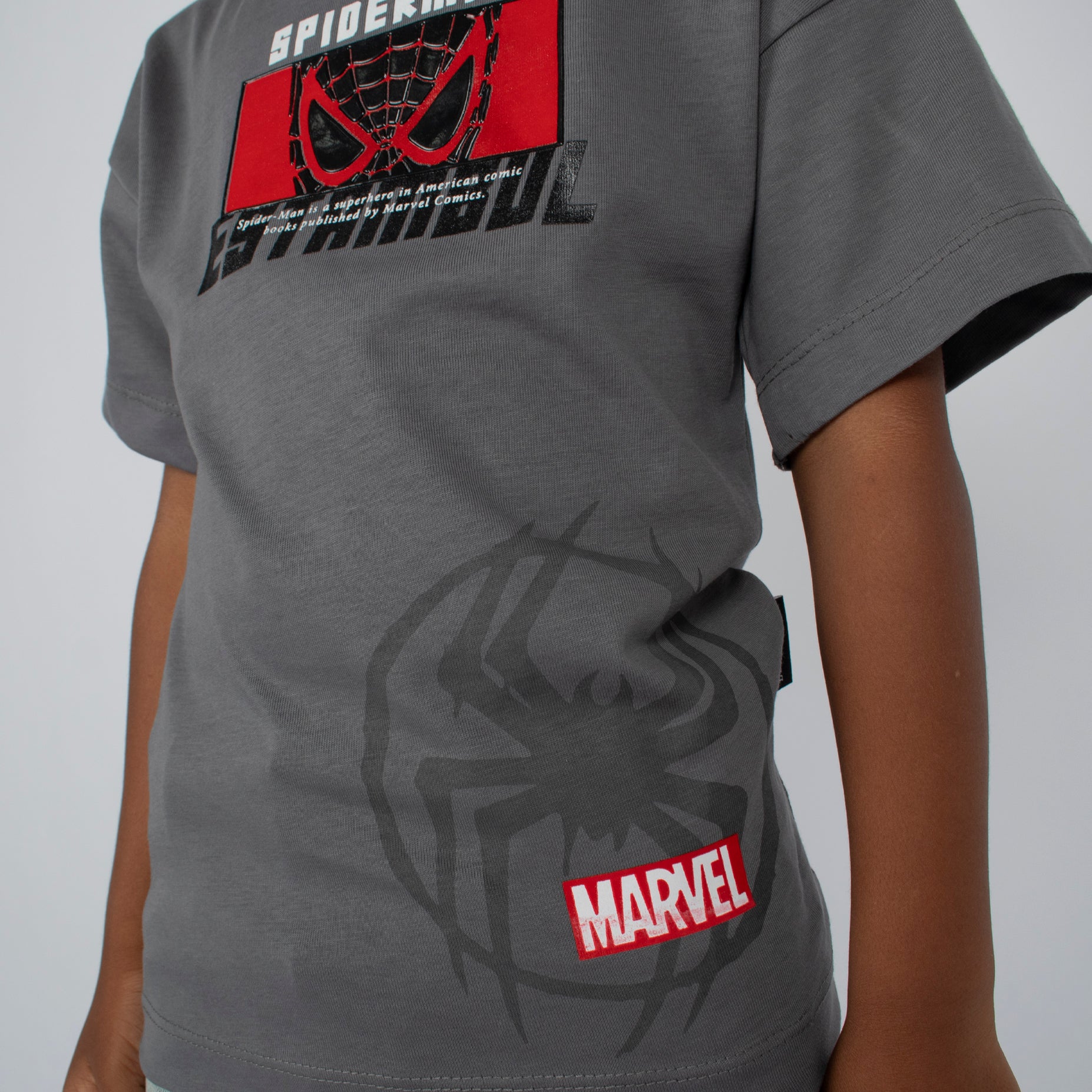 Oversize niño Spiderman