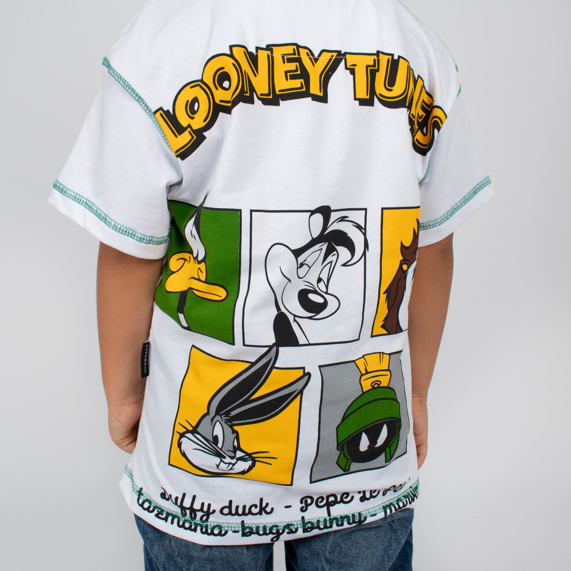 Oversize niño Looney tunes