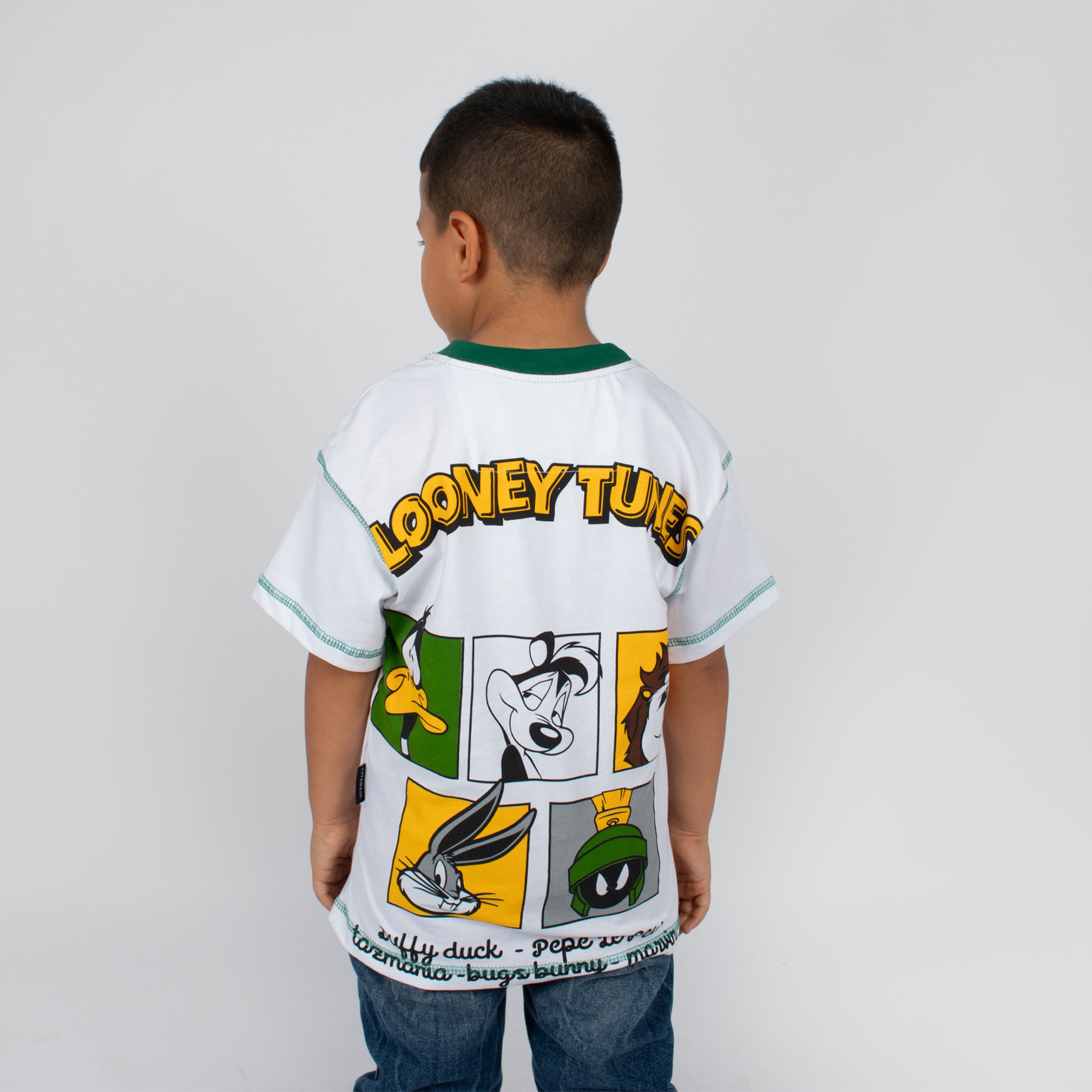 Oversize niño Looney tunes