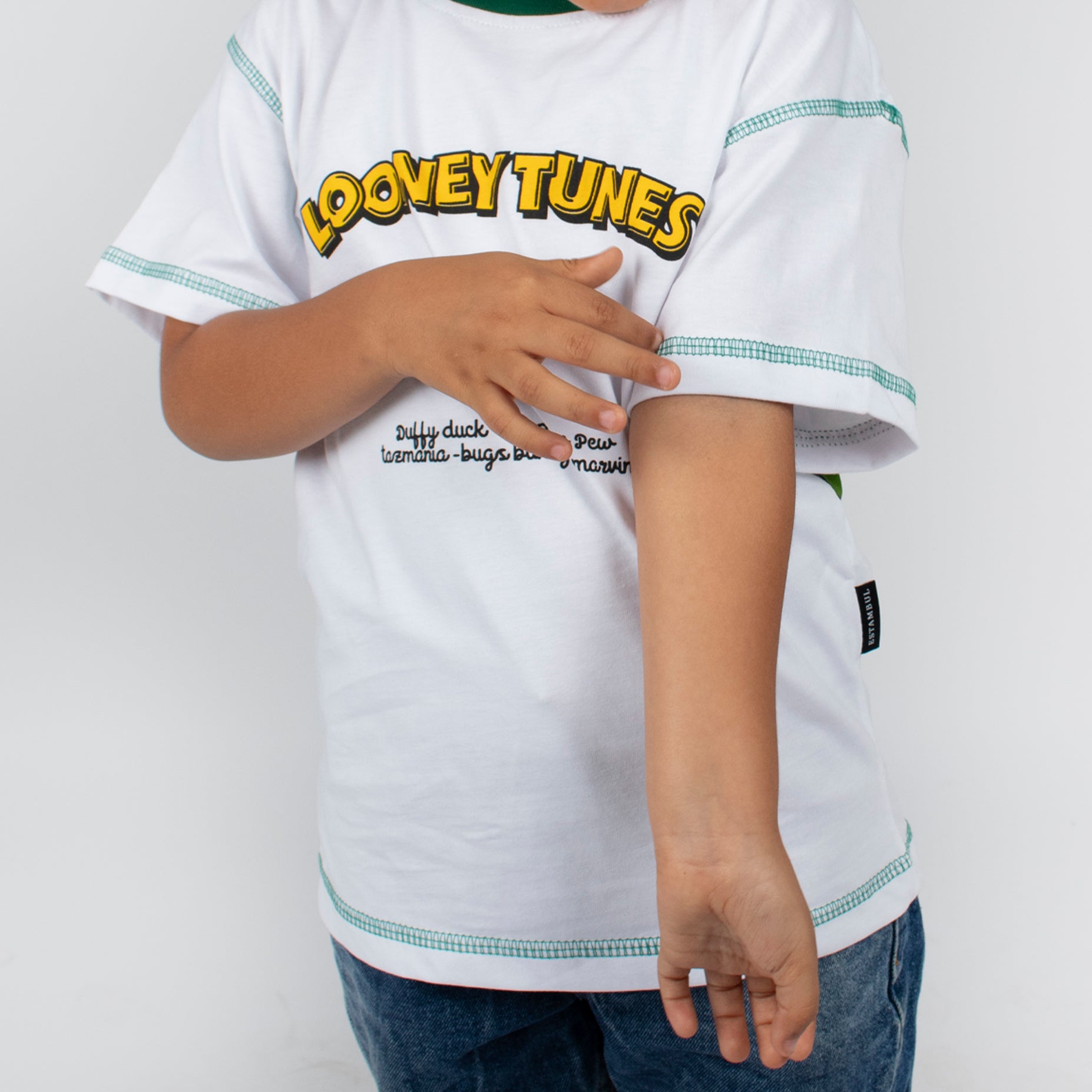 Oversize niño Looney tunes