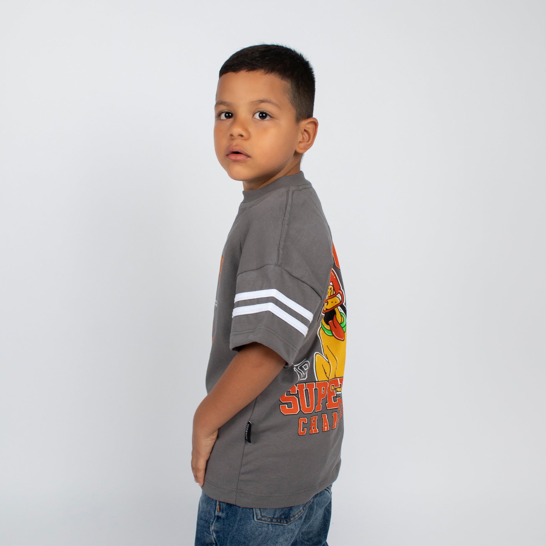 Oversize niño Pluto