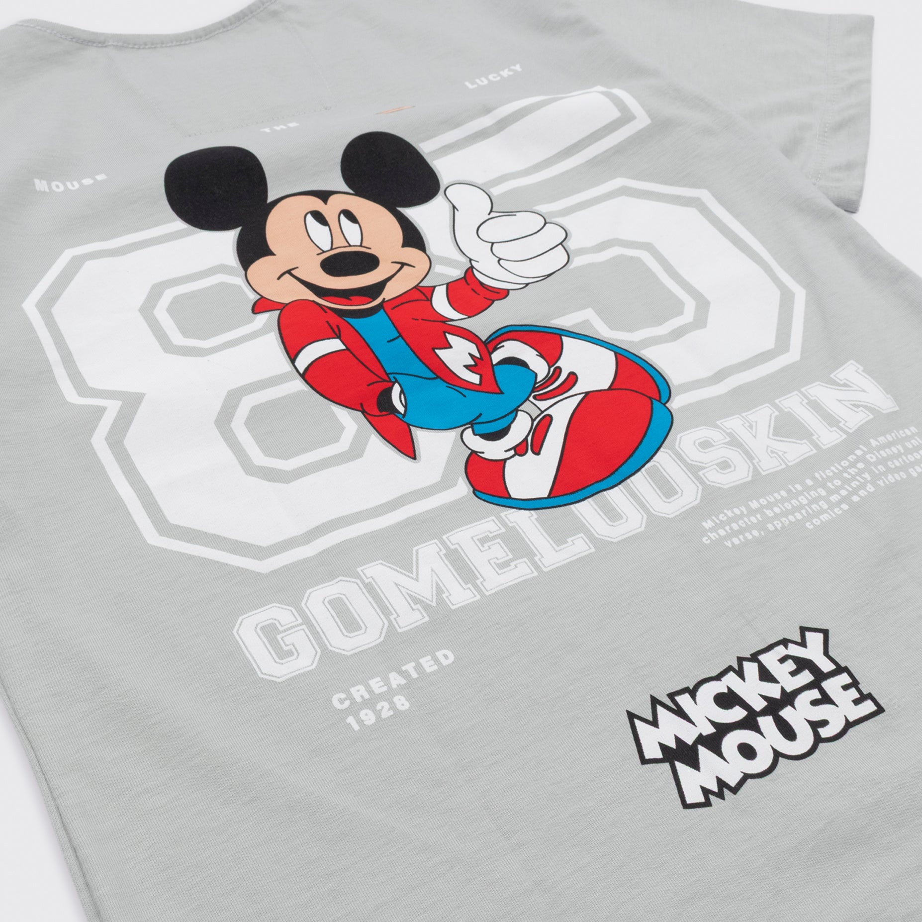 Oversize niño Mickey Mouse